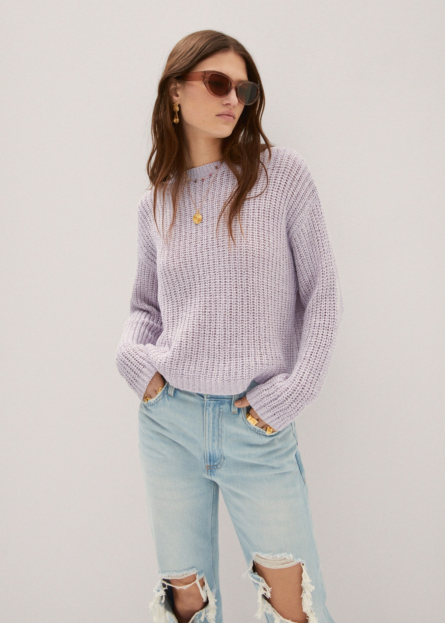 Round-neck knitted sweater  - Medium plane
