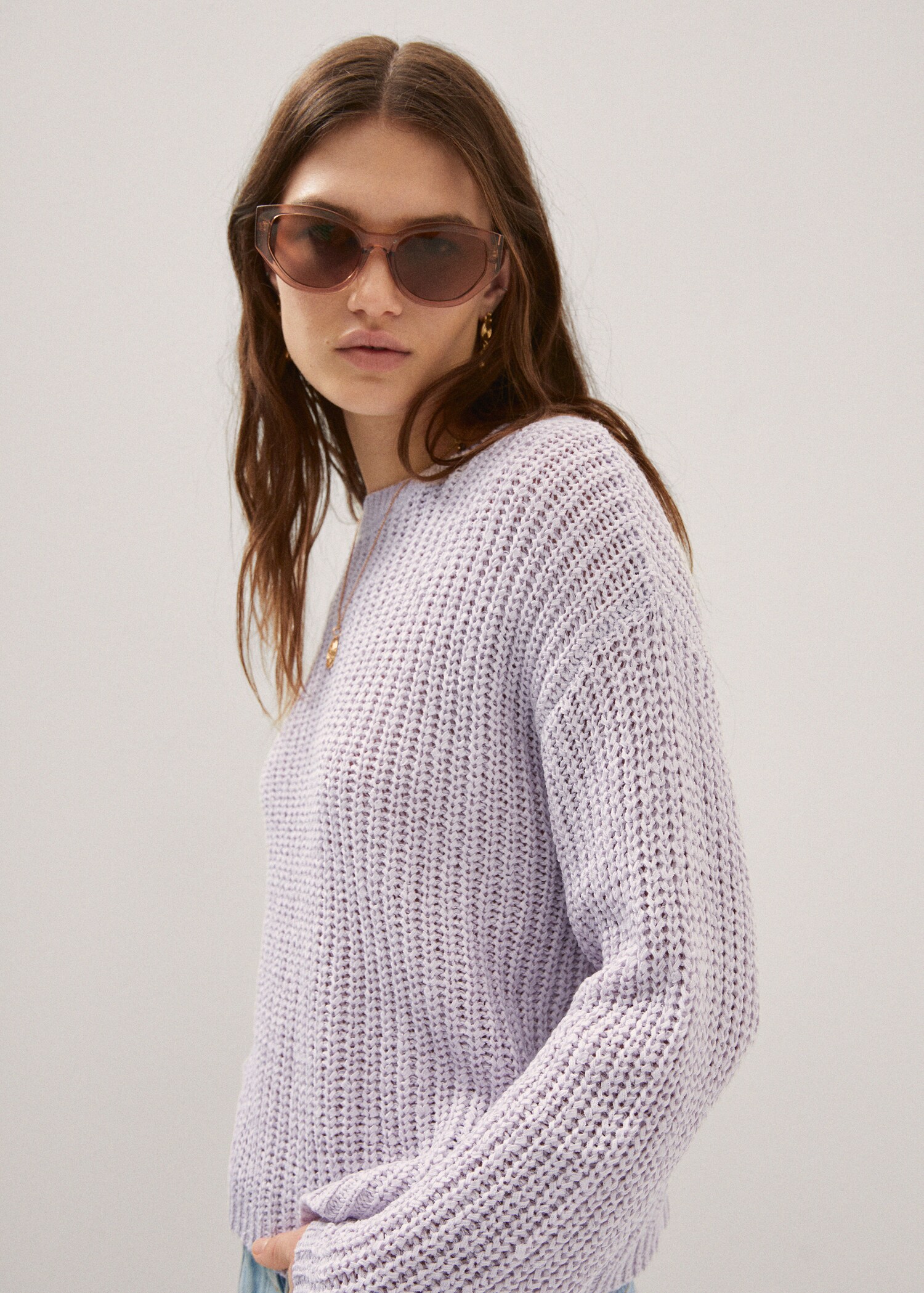 Round-neck knitted sweater  - Details of the article 1