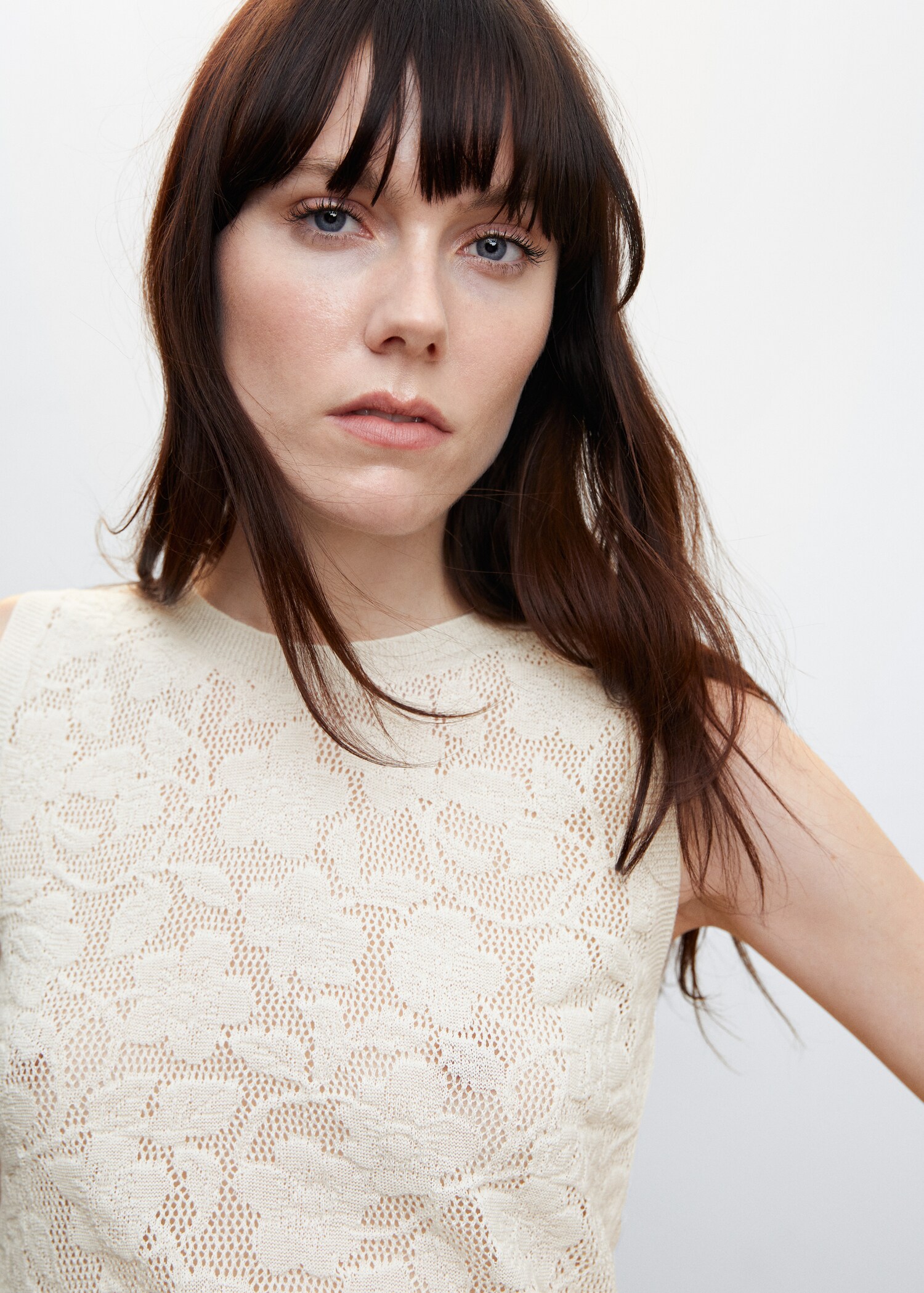 Floral openwork knitted top - Details of the article 1