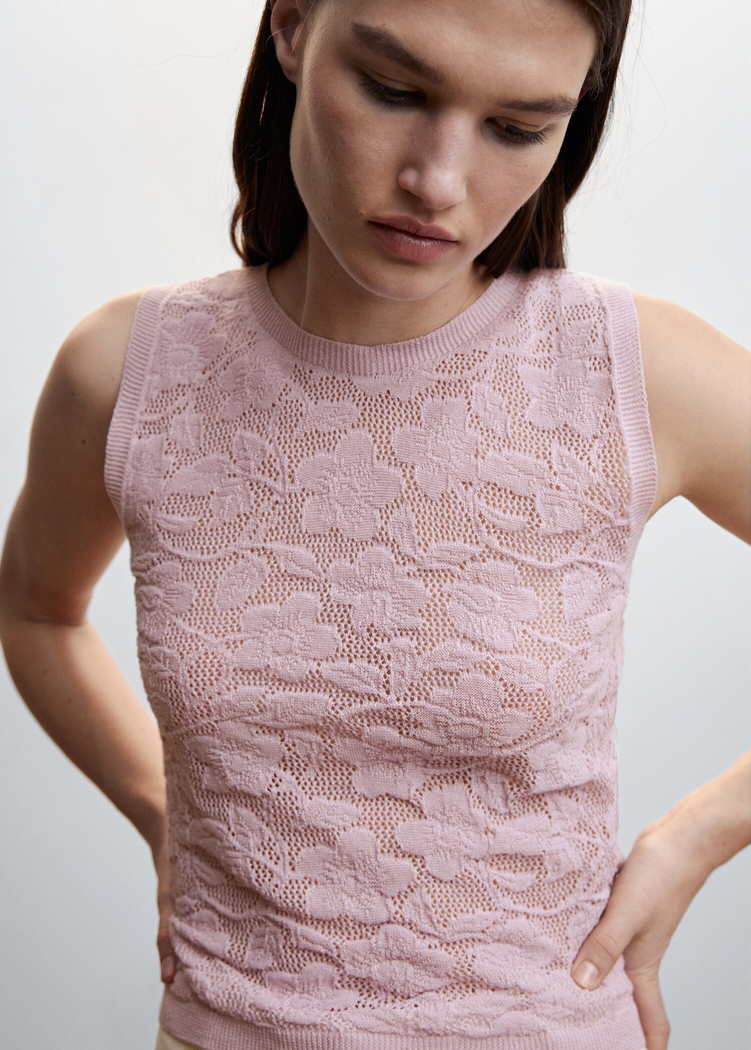 Floral openwork knitted top - Details of the article 1