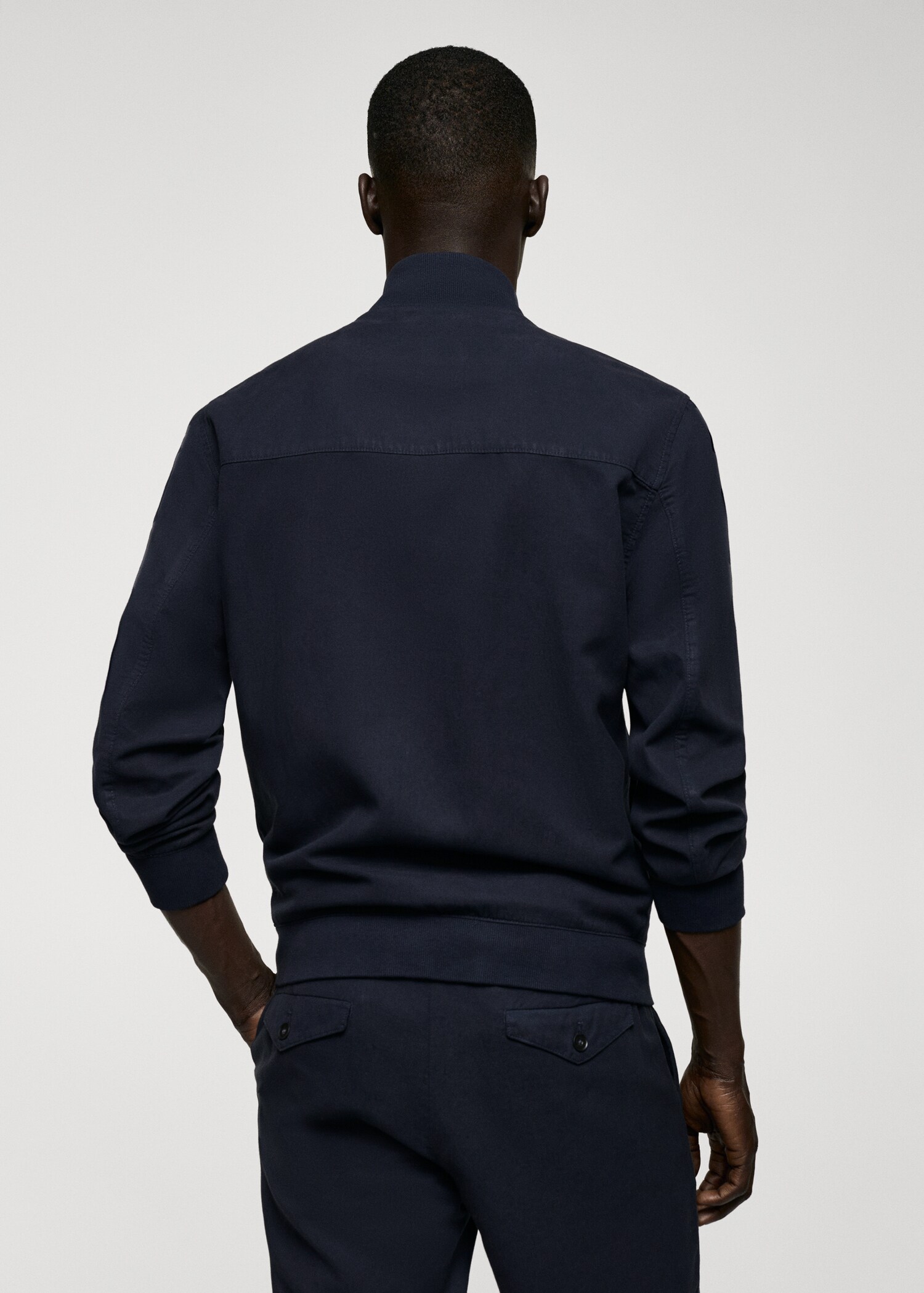 Lightweight linen cotton bomber jacket - Reverse of the article