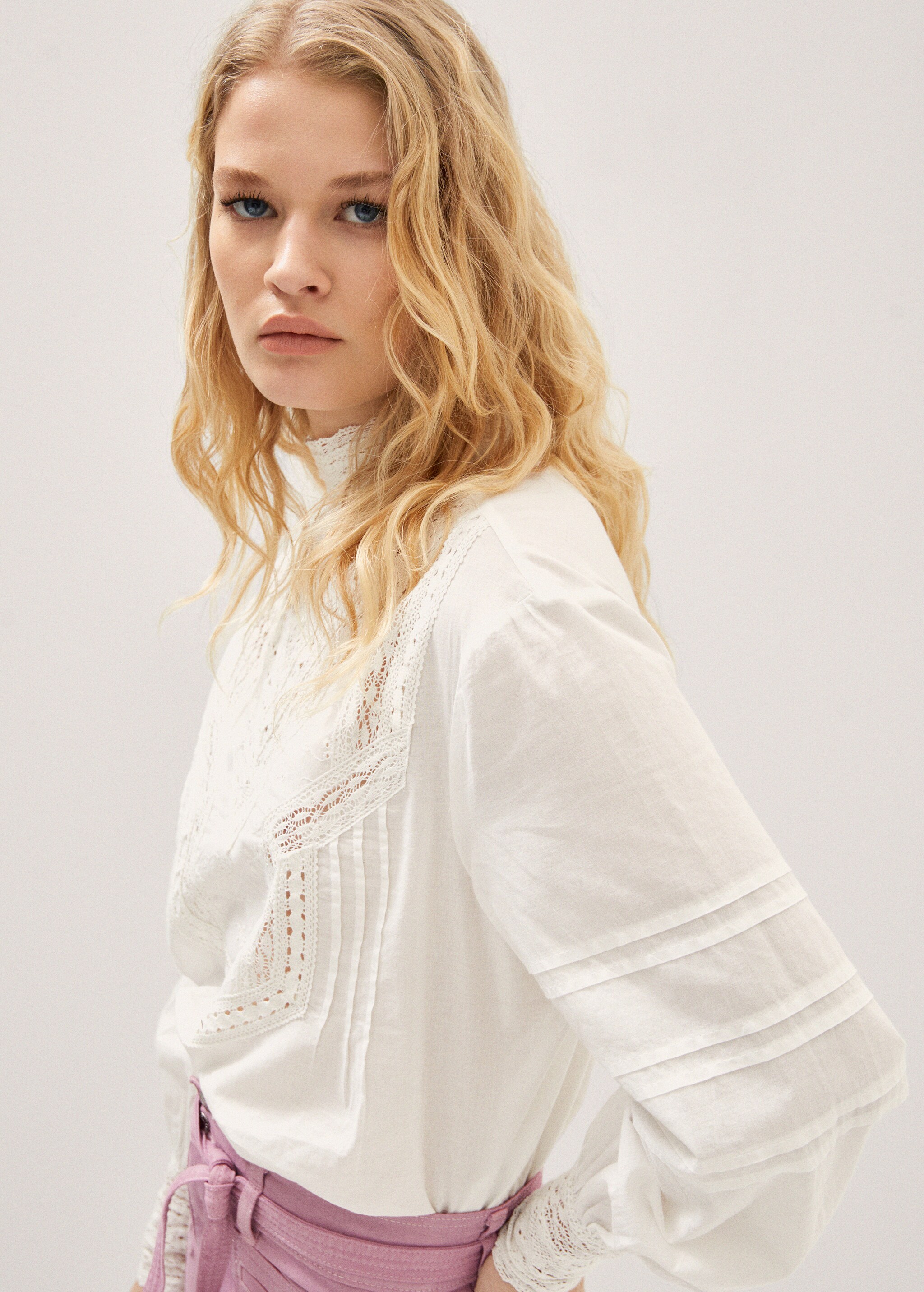 Cotton blouse with openwork details  - Details of the article 1