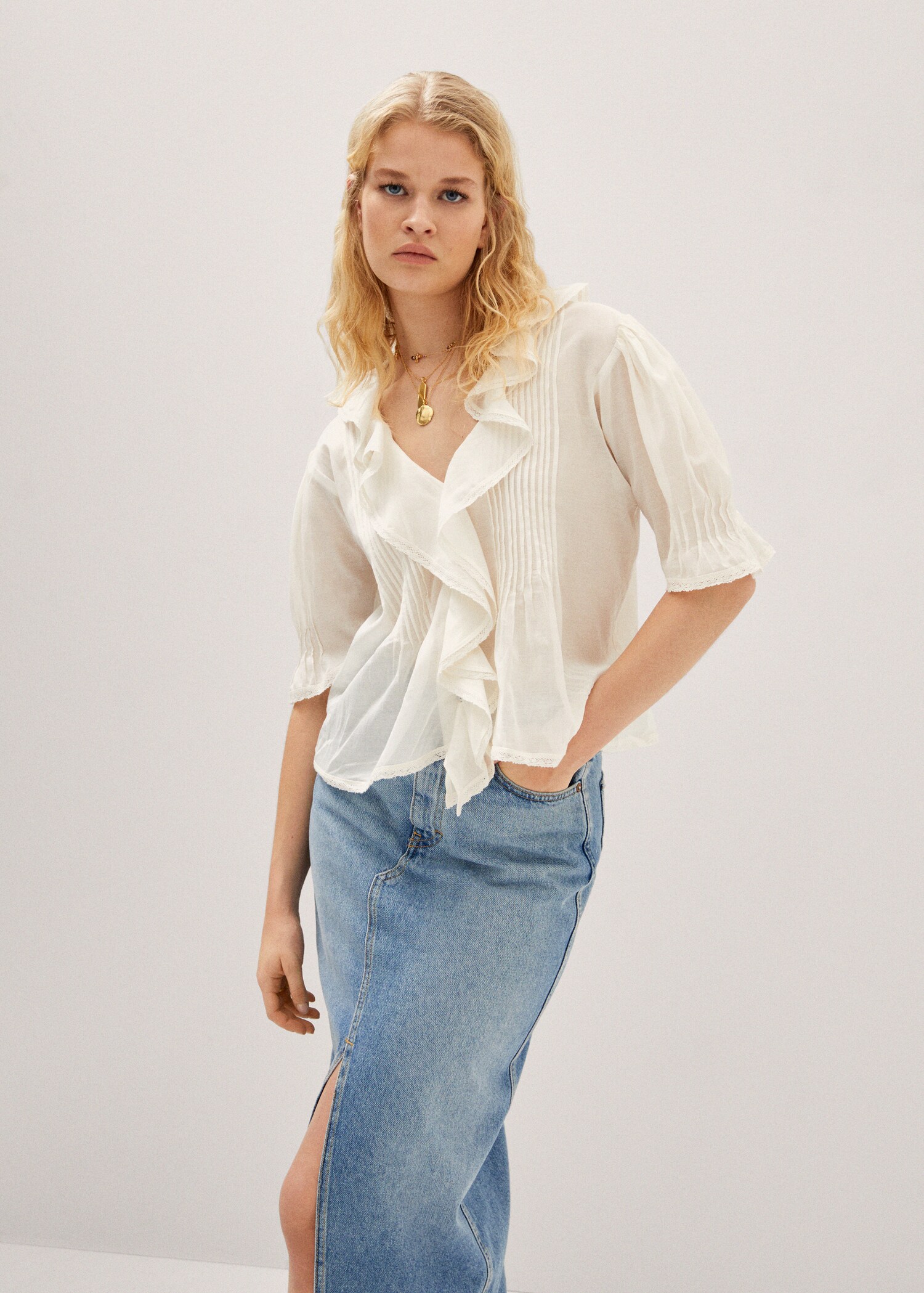 Ruffled puff sleeves blouse - Medium plane