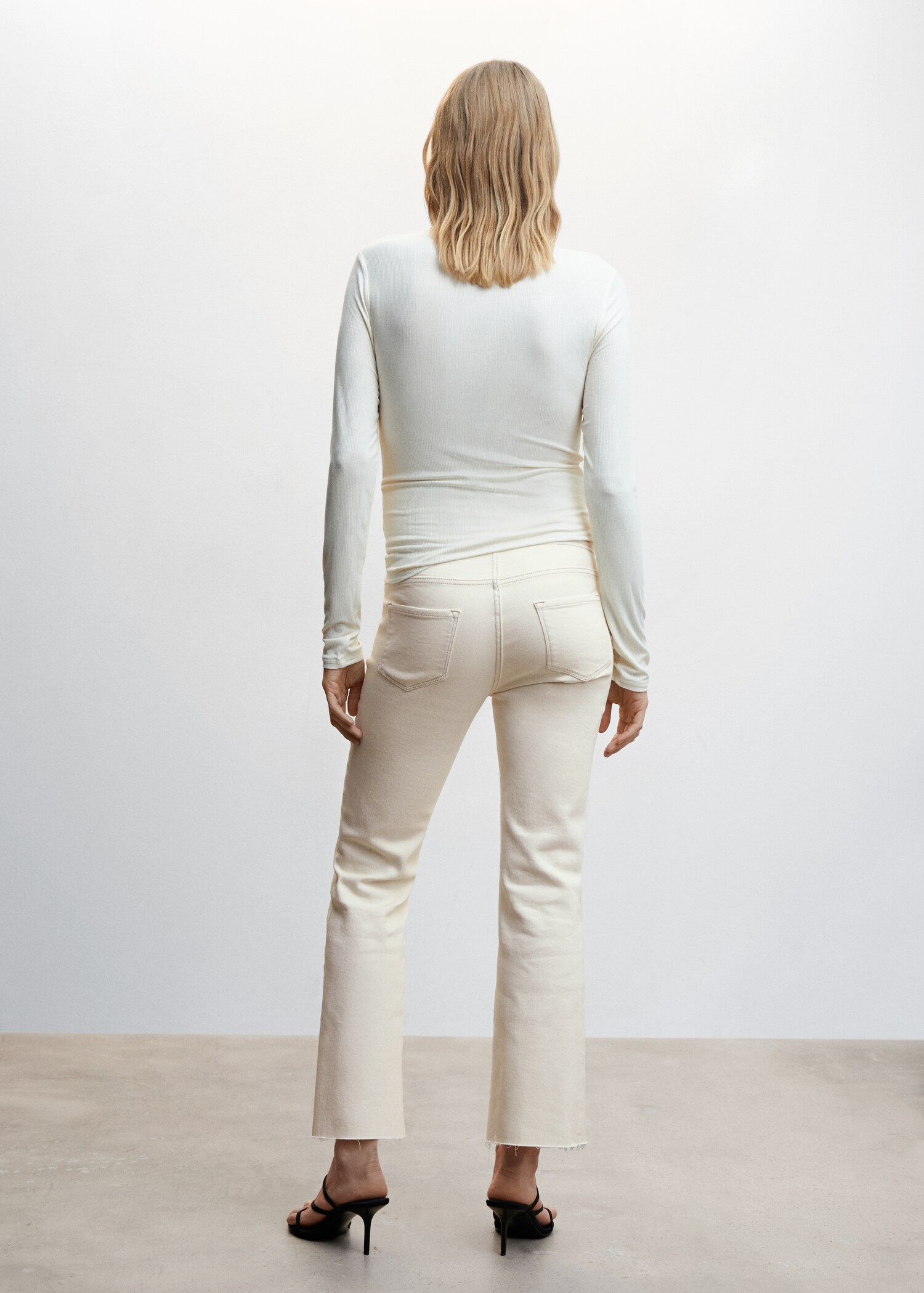 Blugi flare cropped pentru gravide - Spatele articolului
