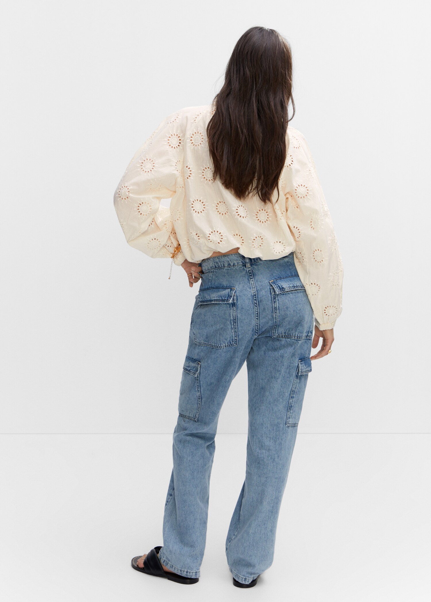 Blouse ajourée brodée - Verso de l’article