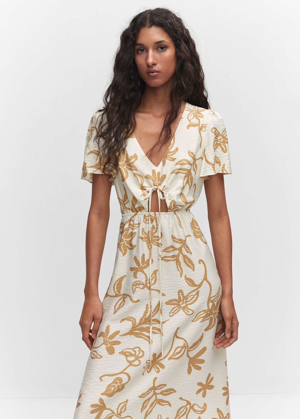 Printed cut-out detail dress - Women | MANGO Japan