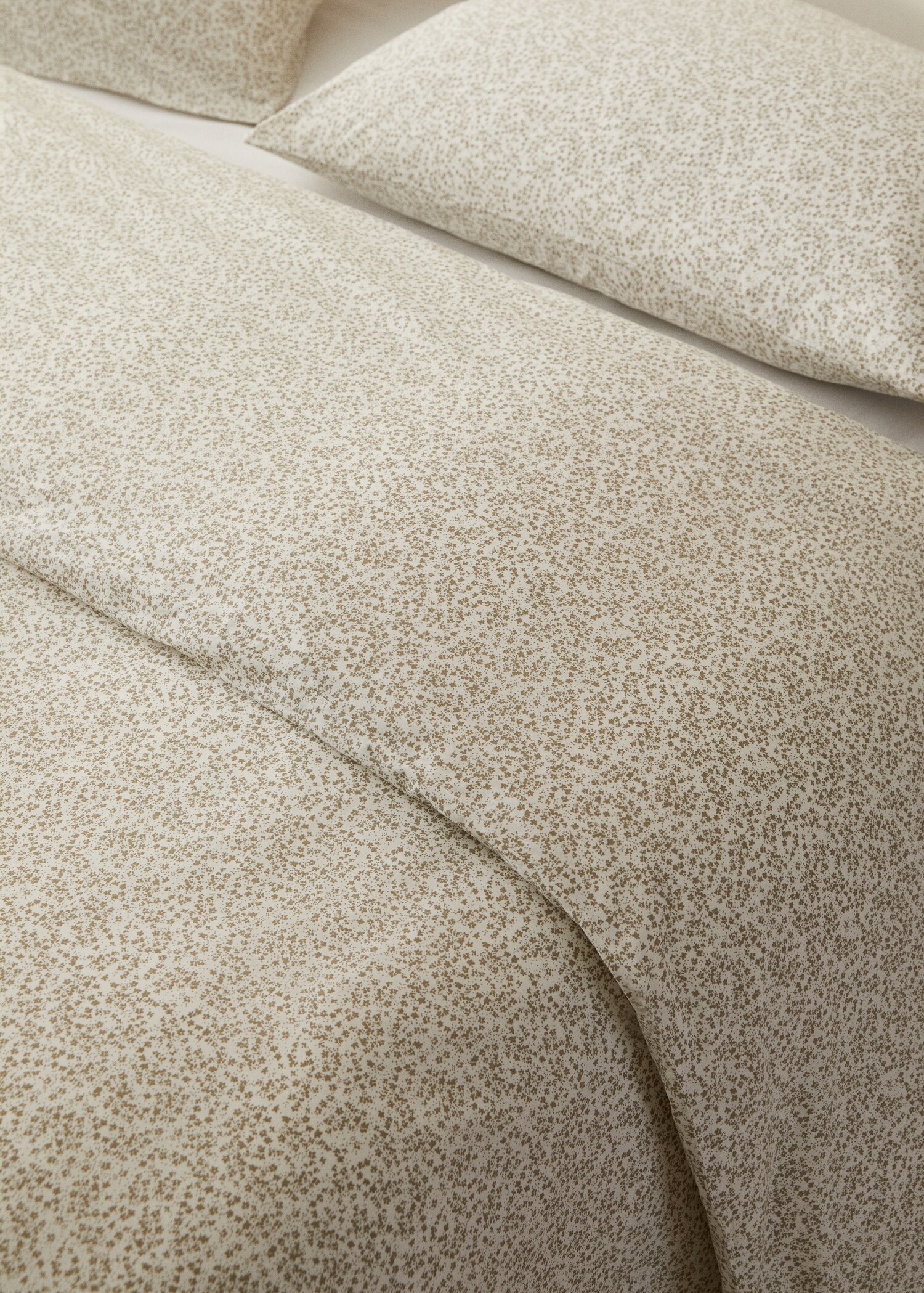 Micro-flower embroidered duvet cover Queen bed - Details of the article 8