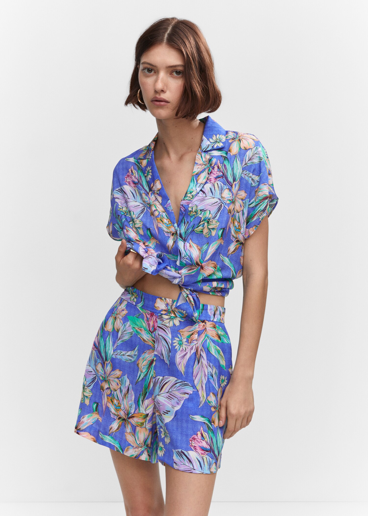 Short imprimé tropical - Plan moyen