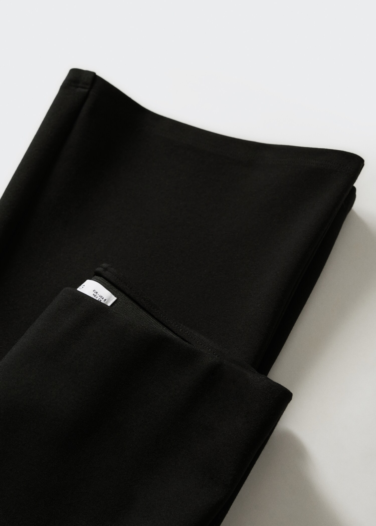Ausgestellte Leggings - Detail des Artikels 8