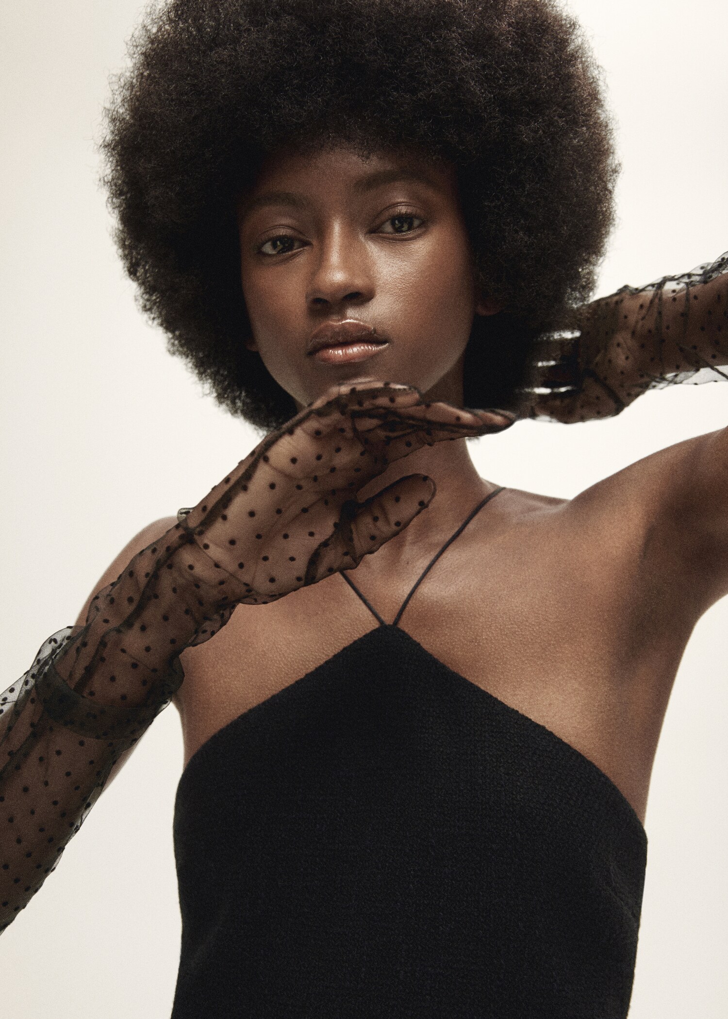 Long semi-transparent gloves - Details of the article 9