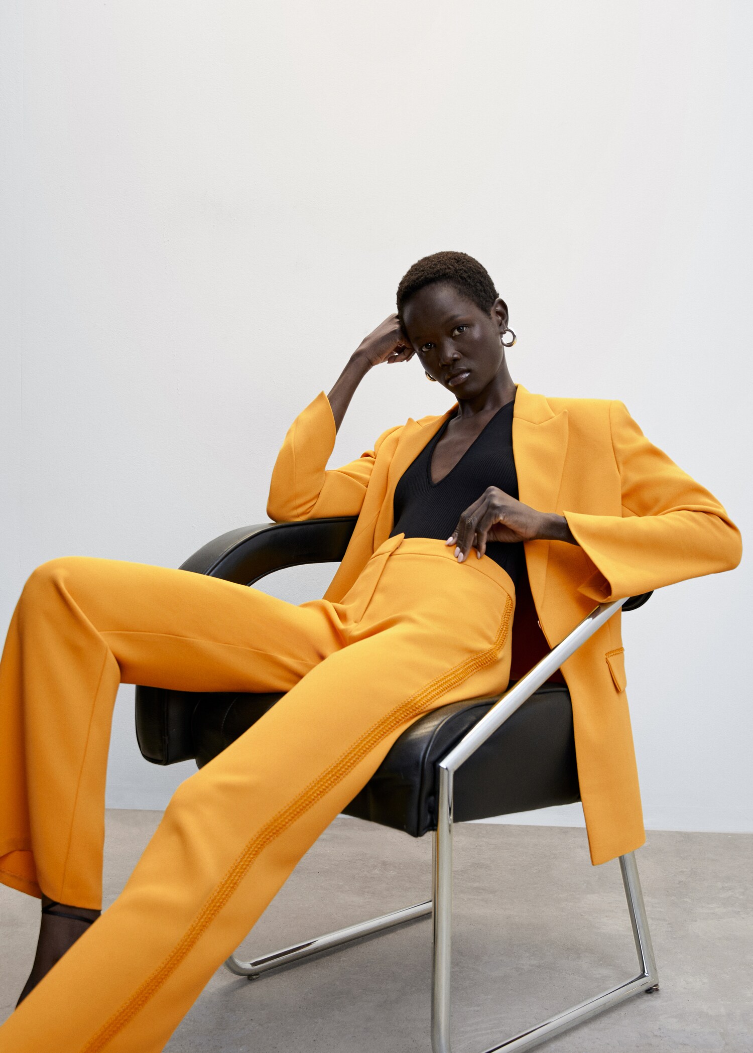 Embroidered suit trousers - Details of the article 2