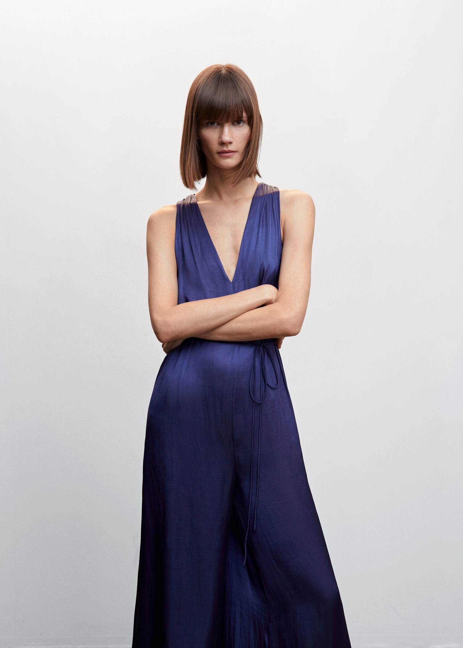 Satin cross-back jumpsuit  - Medium plane