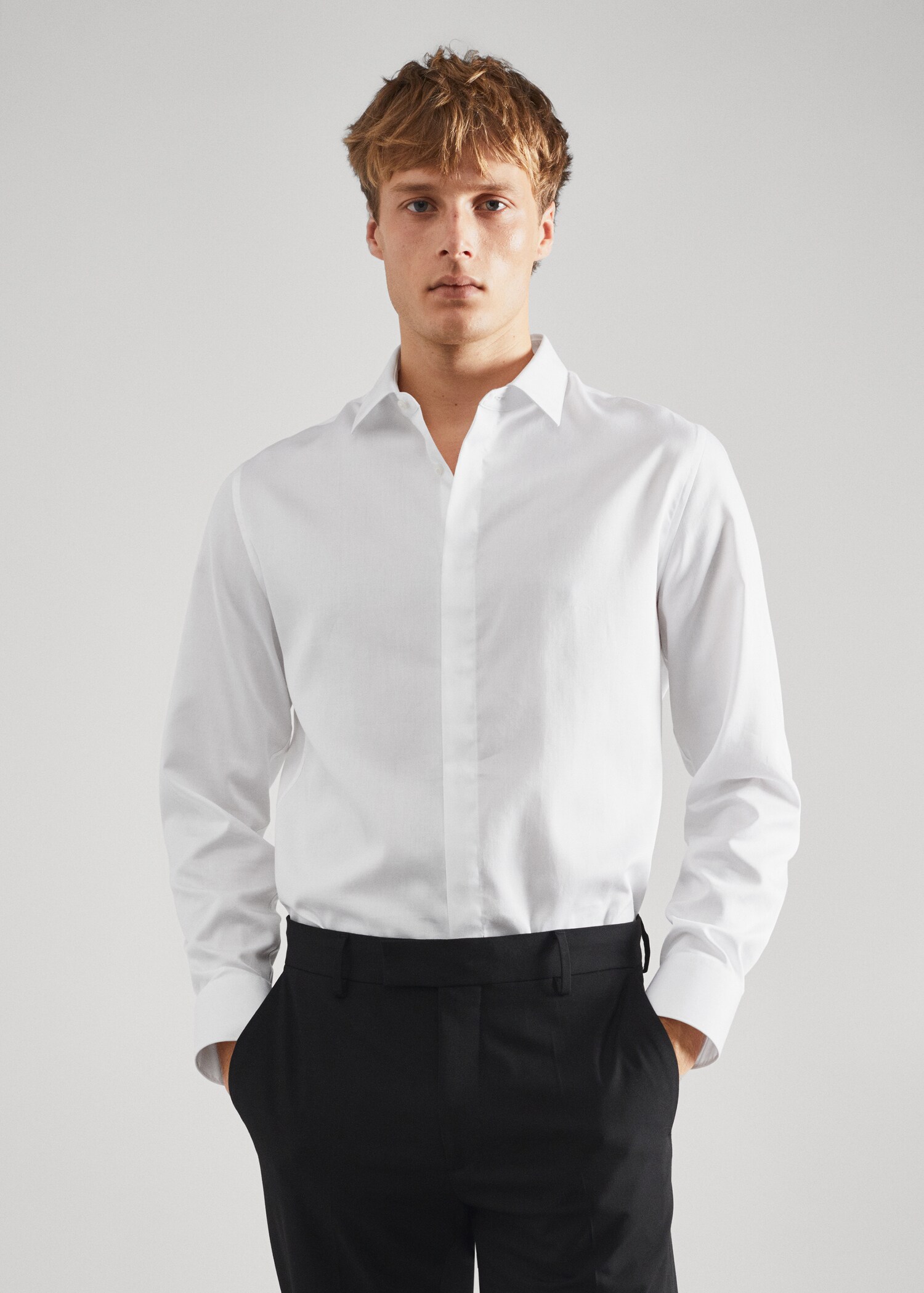 Slim-fit suit shirt with hidden buttons - Medium plane