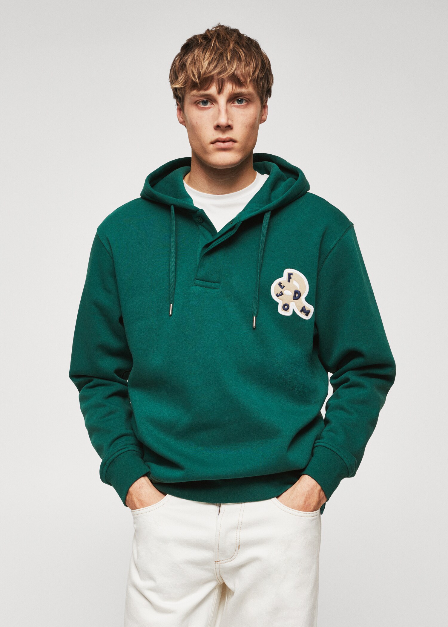 Sweatshirt de capuz com bordado - Plano médio