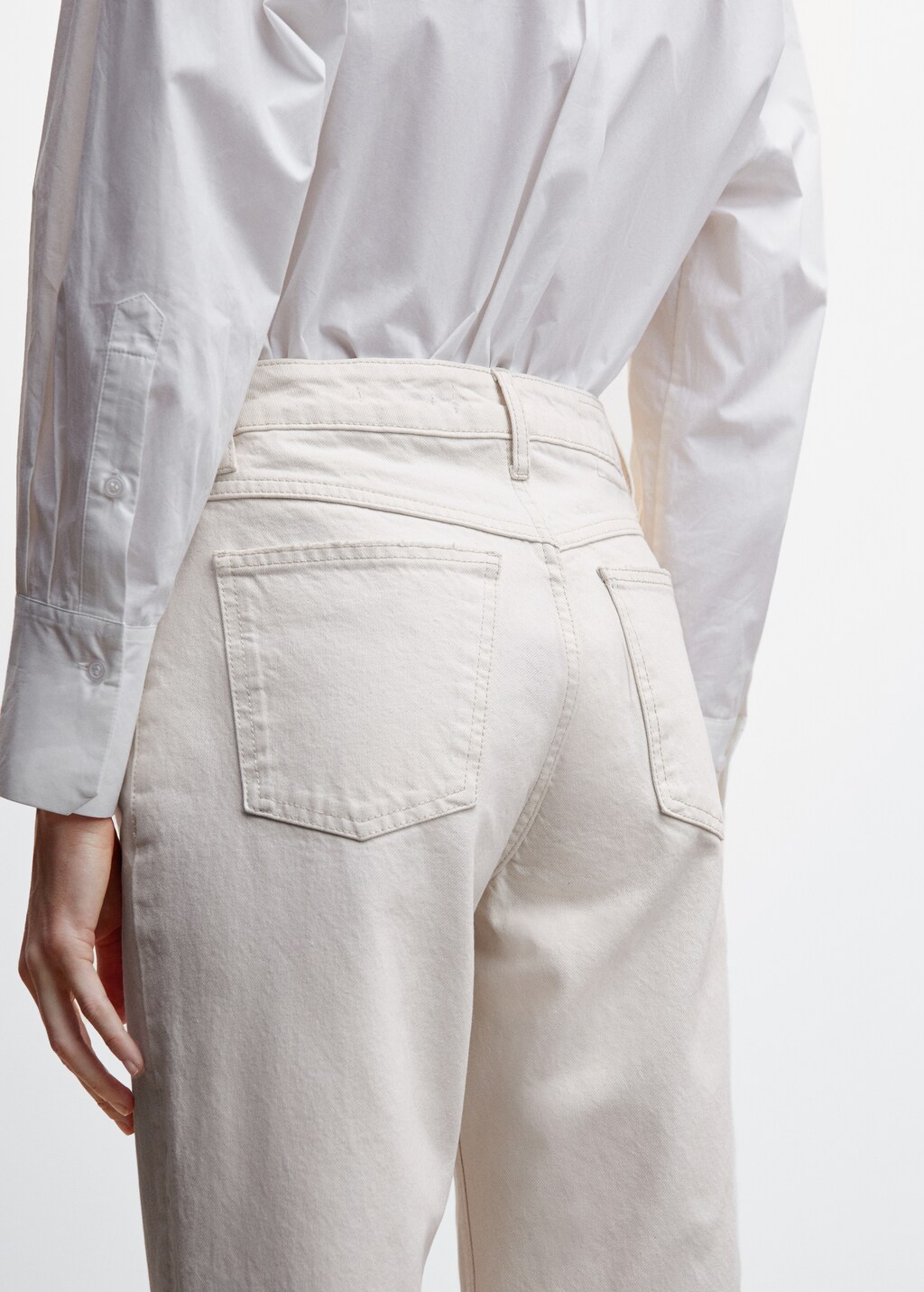 【送料&関税込】IRO Maryus Jeans In White Cotton Mom high-waist jeans - Women | MANGO Japan