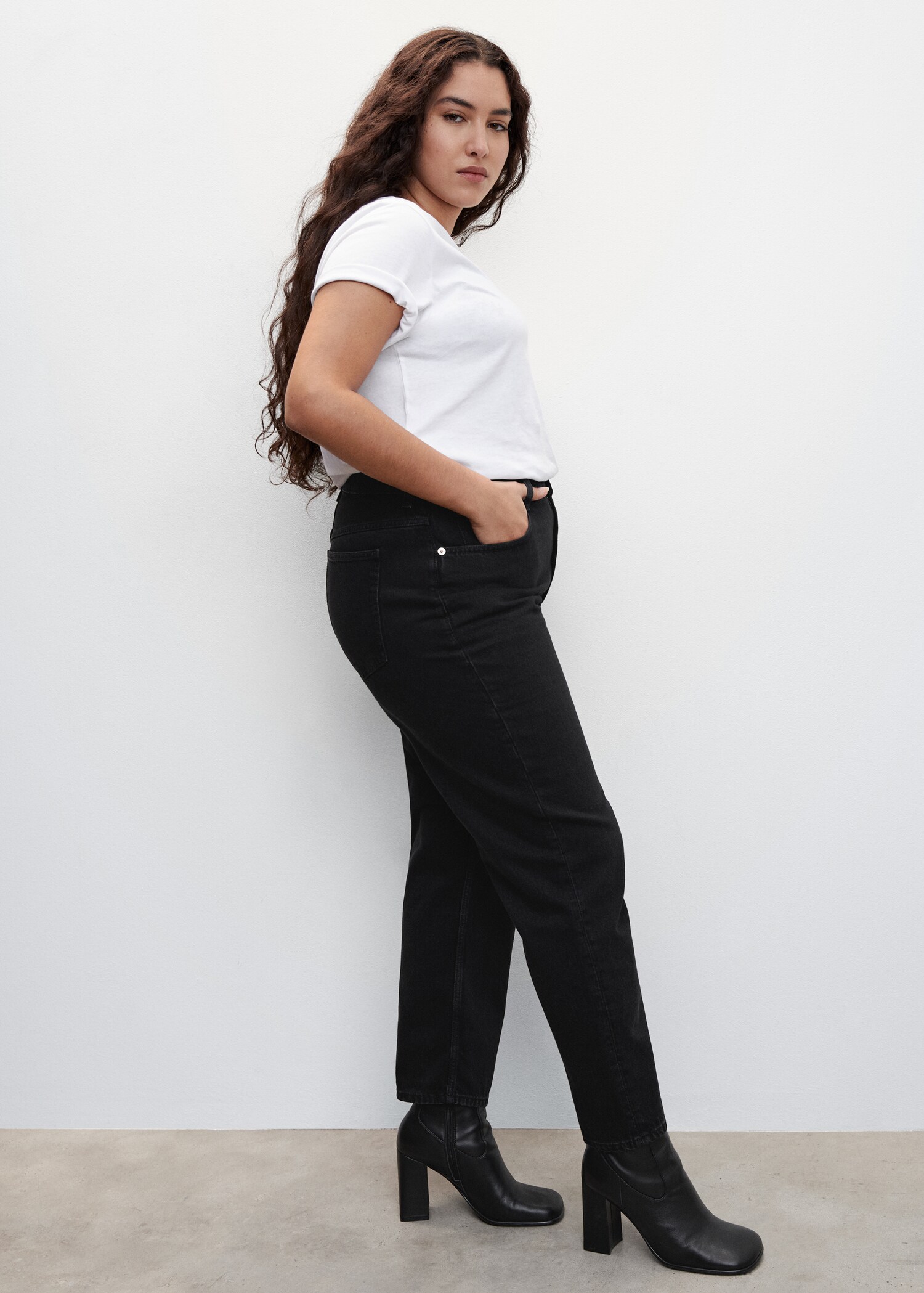 Mom high-waist jeans - Detaliu al articolului 4