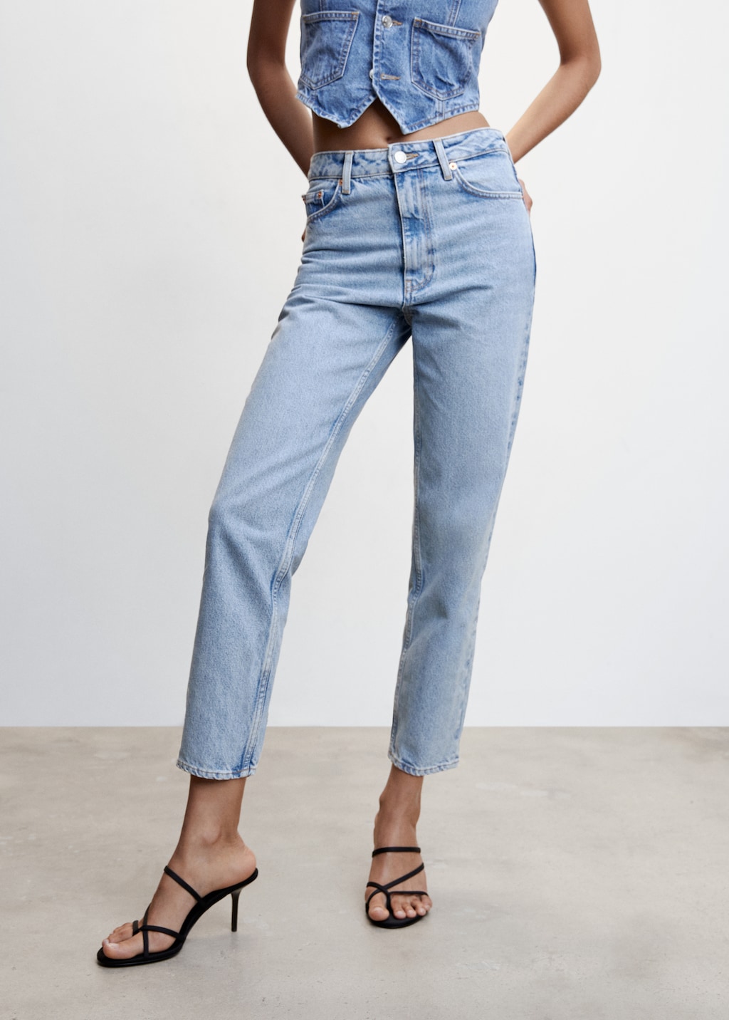 Mom high waist jeans Women MANGO China