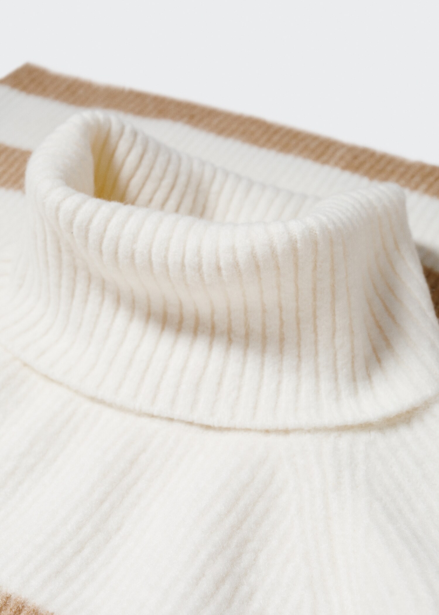 Gestreifter Rollkragenpullover - Detail des Artikels 8