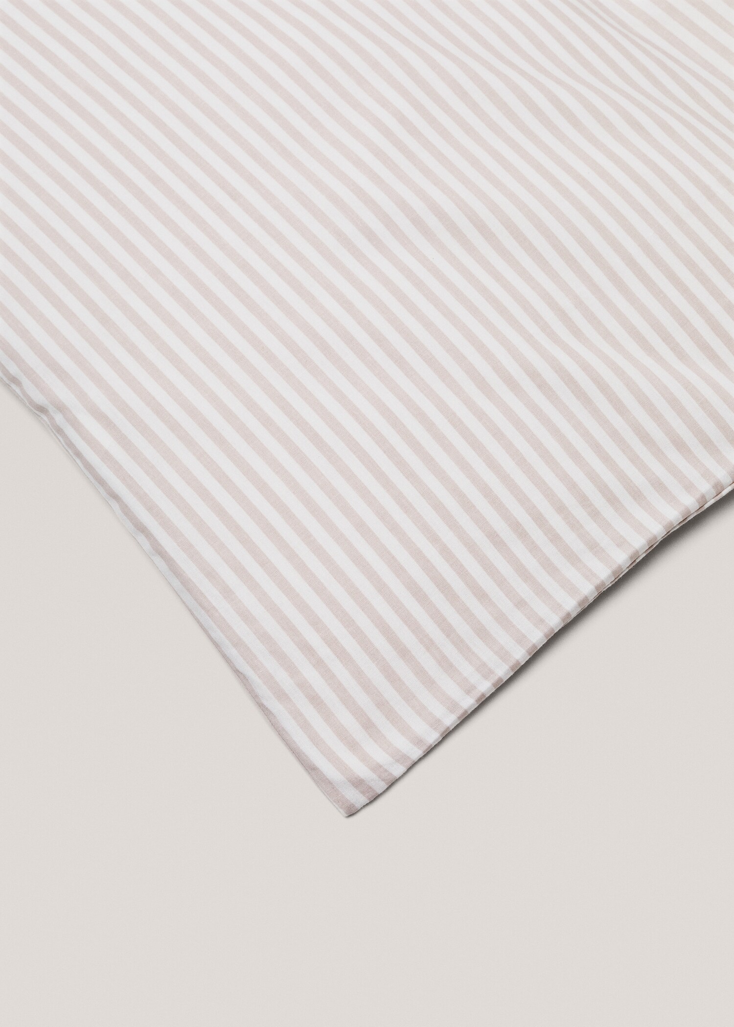 Dynetrekk med stripete trykk seng 180 cm - Artikkeldetalj 3