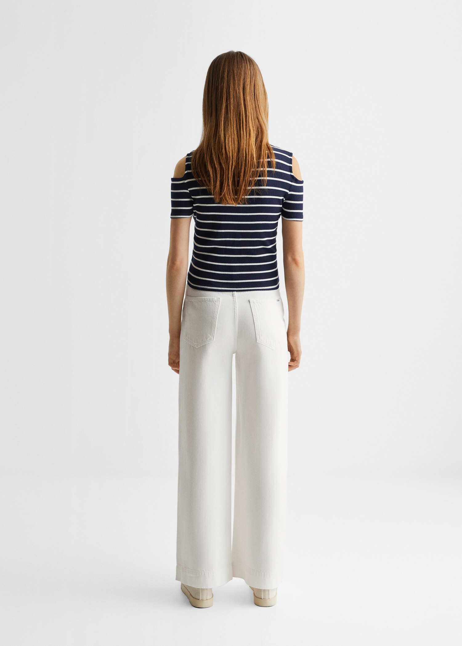 Cotton t-shirt with shoulder opening  - Reverse of the article
