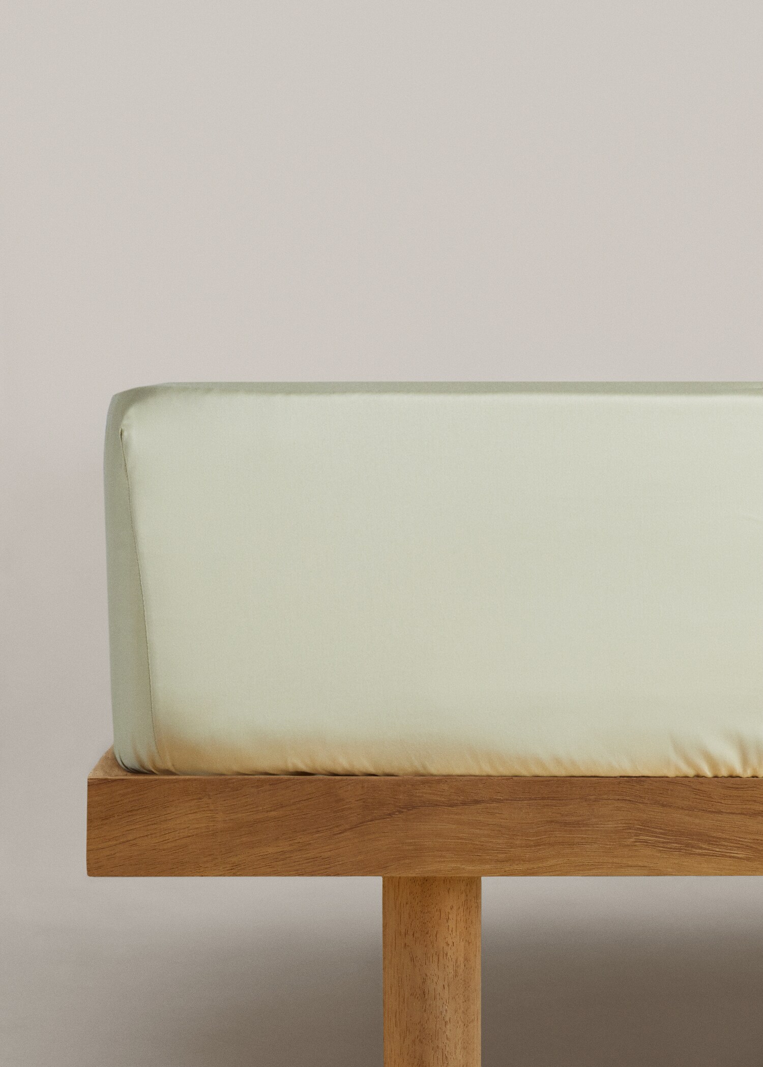 Satin fitted sheet superking bed - Article without model