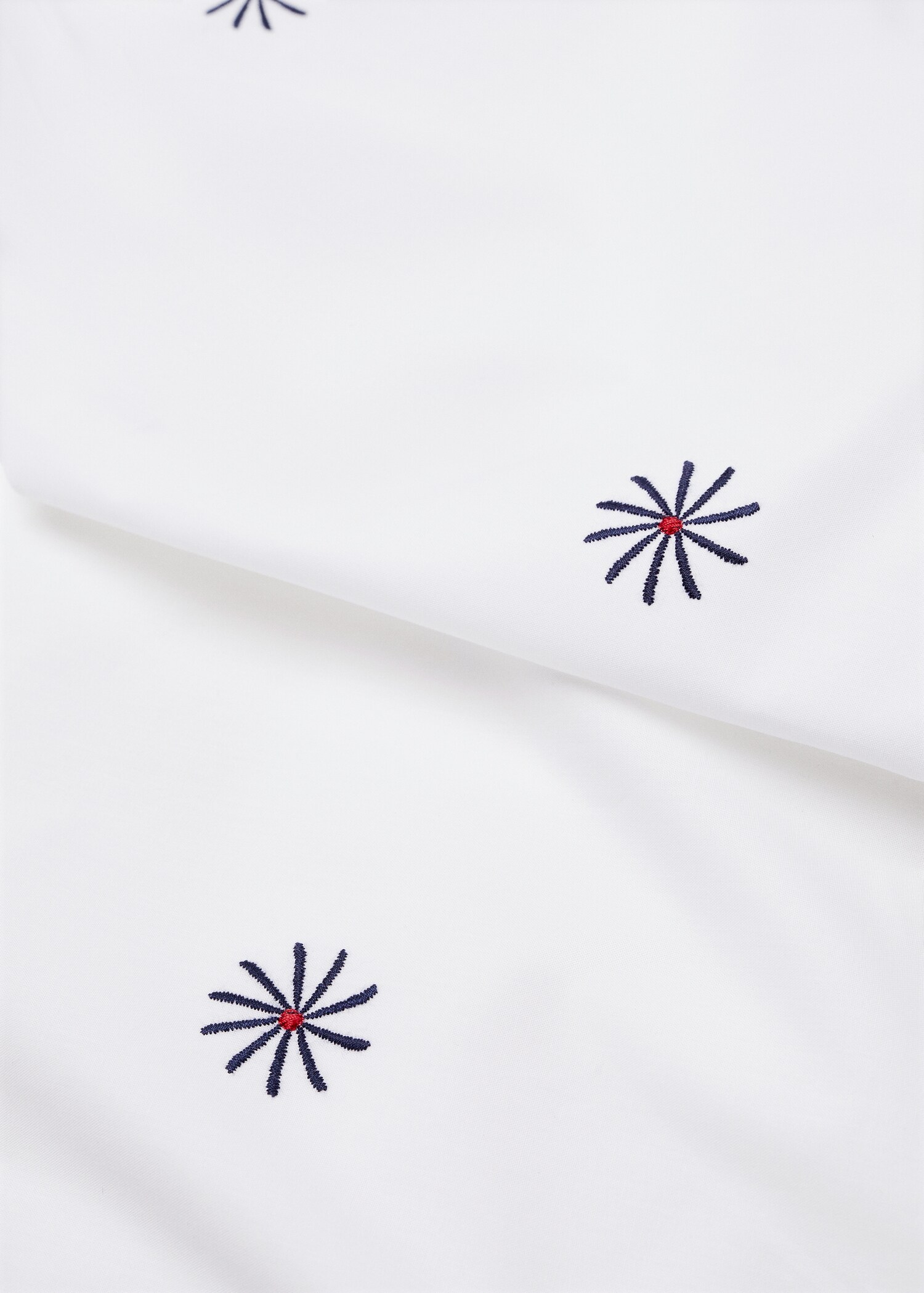 Embroidered duvet cover Superking bed - Details of the article 2