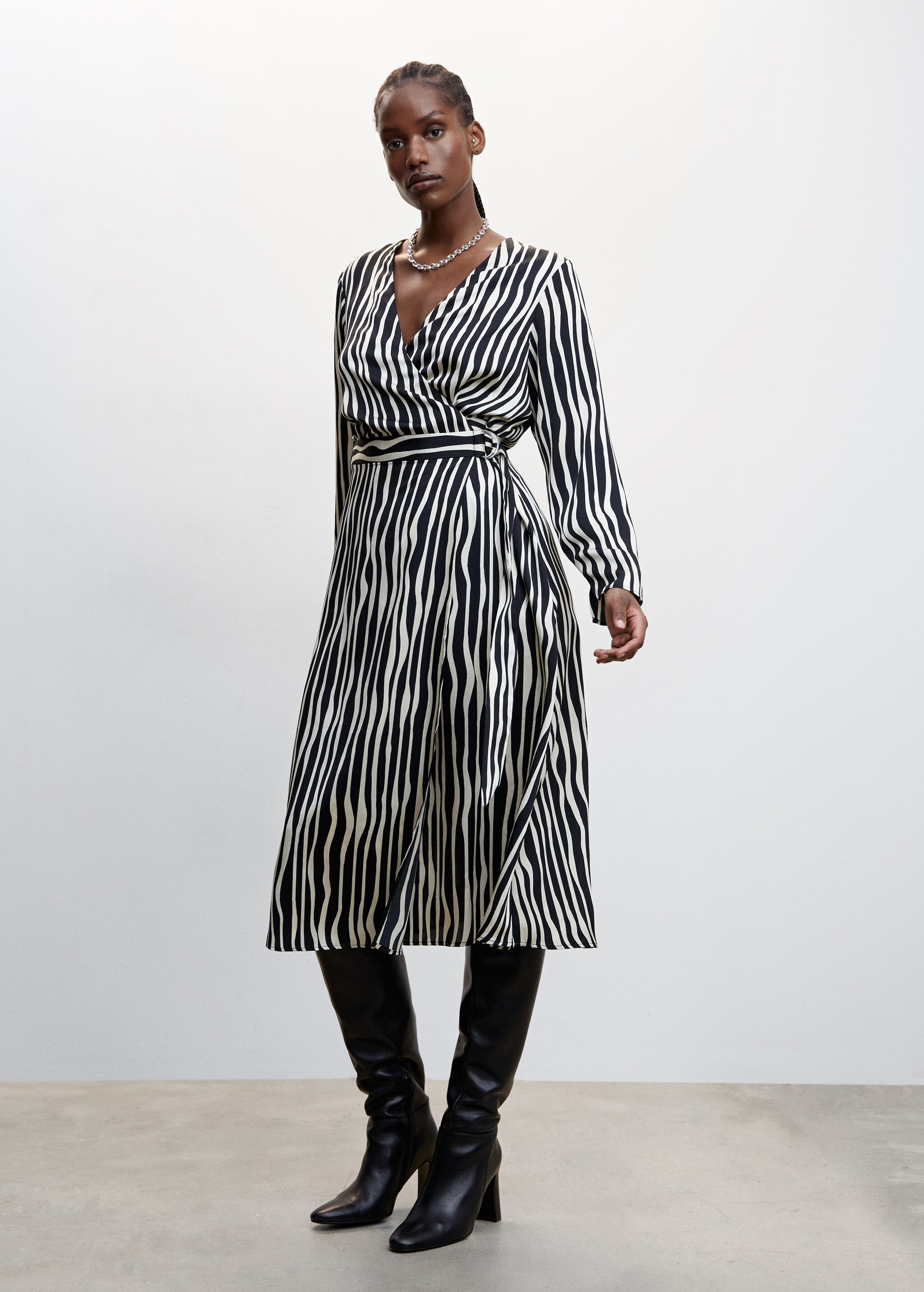 Striped midi dress - Details of the article 3