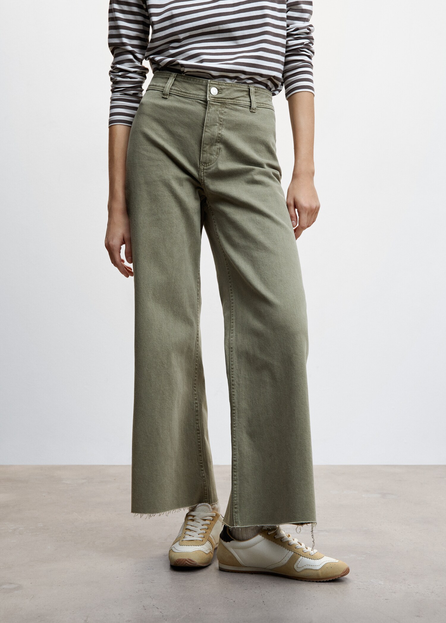 Jeans culotte tiro alto - Plano medio