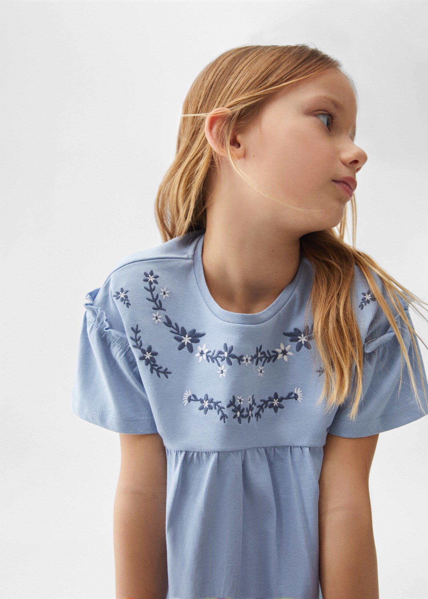 Embroidered flowers T-shirt - Details of the article 2