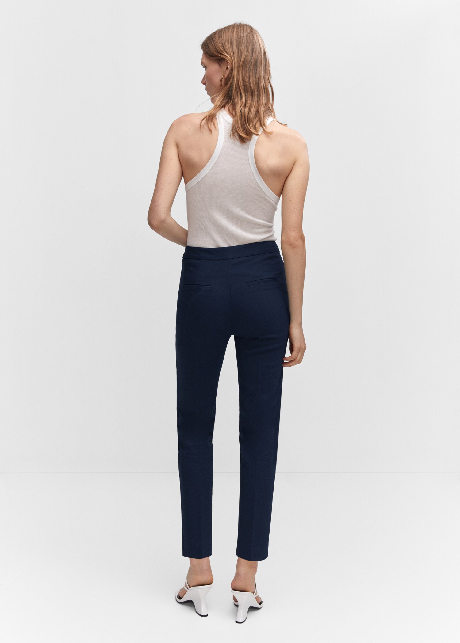Cropped button pants - Reverse of the article