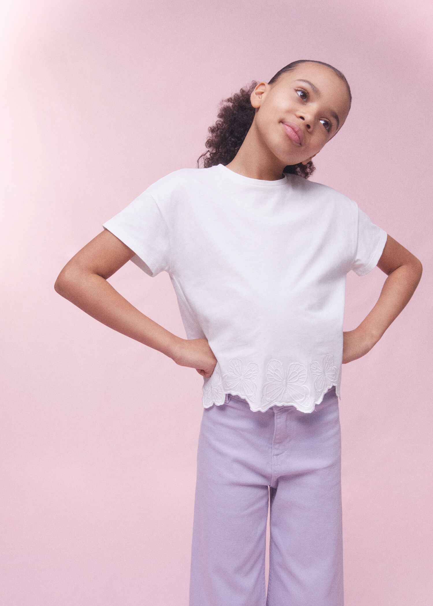 Embroidered butterflies t-shirt - Details of the article 5