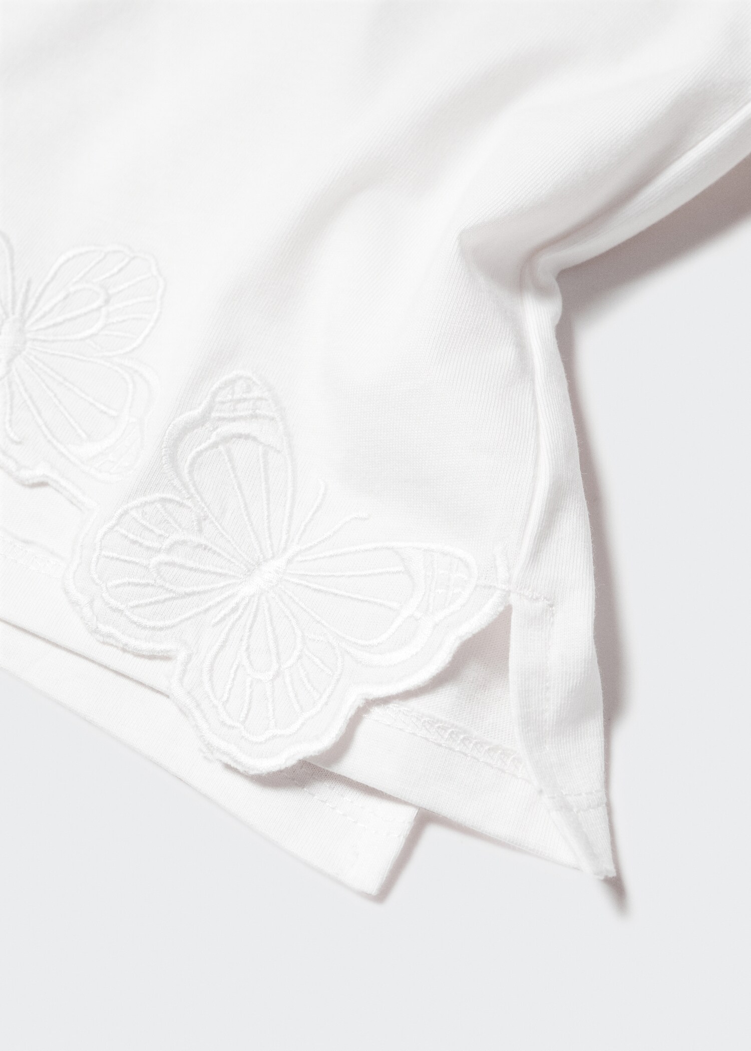 Embroidered butterflies t-shirt - Details of the article 8