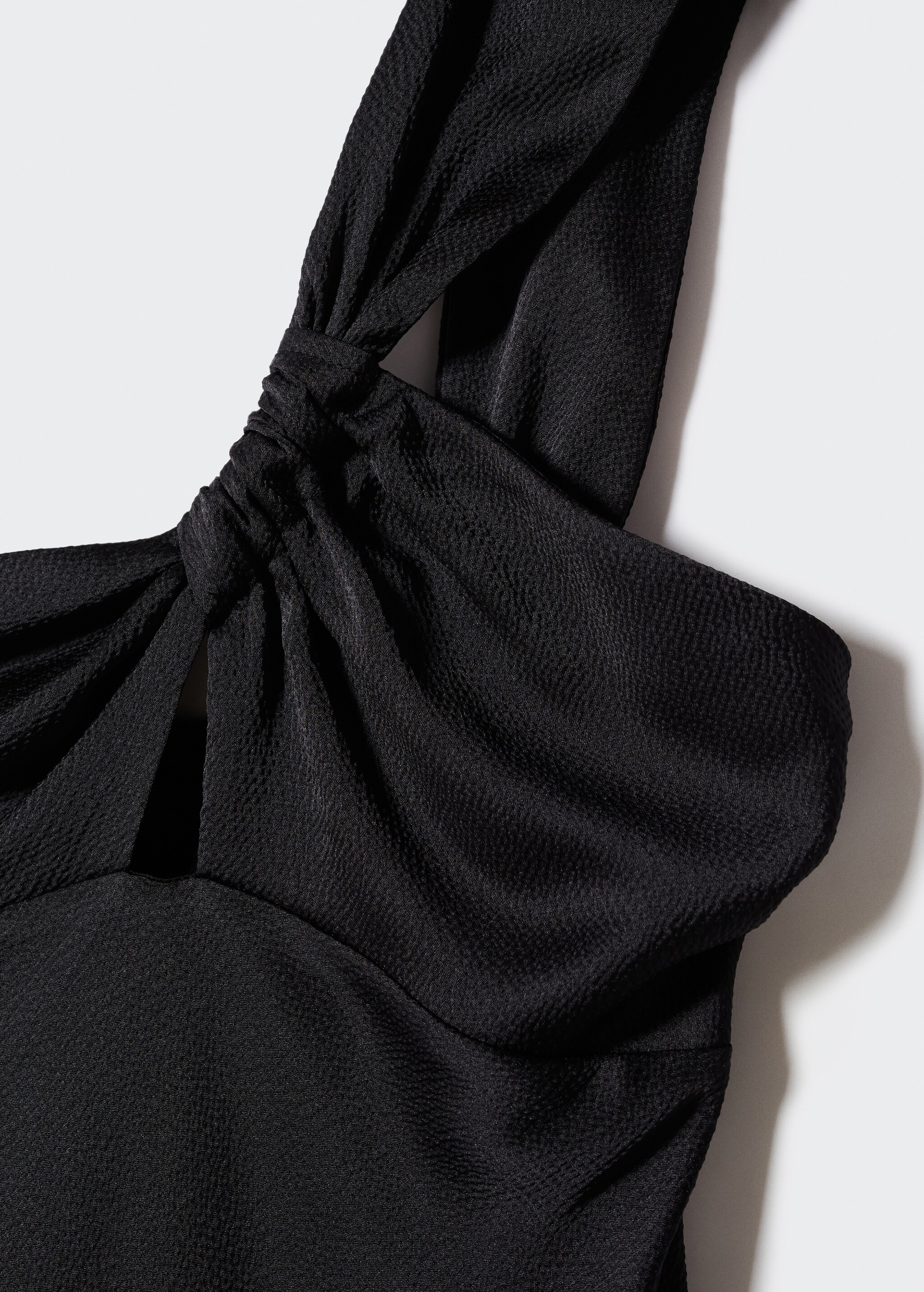 Φόρεμα μαύρο σατέν ασύμμετρο - Λεπτομέρεια του προϊόντος 8