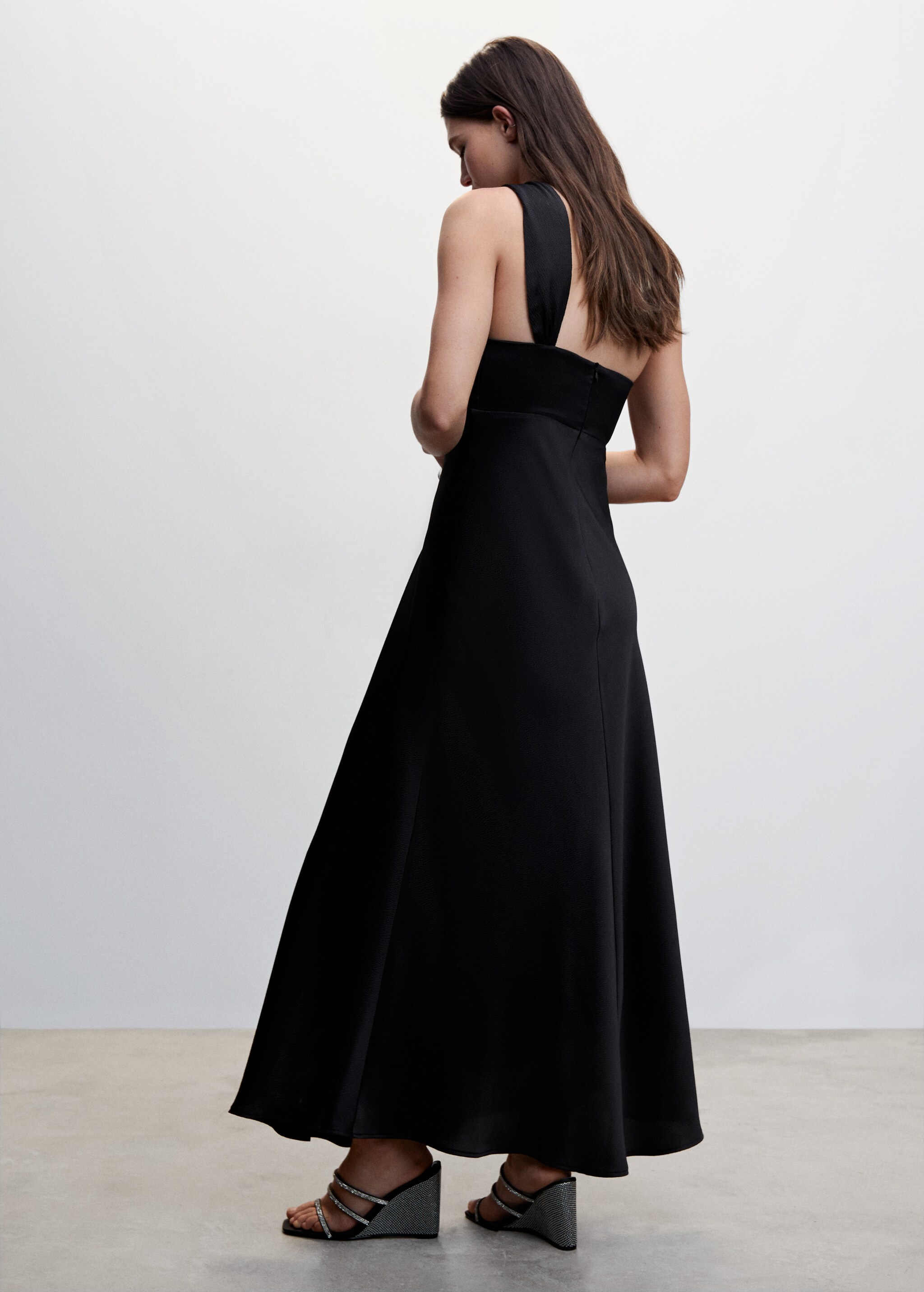 Φόρεμα μαύρο σατέν ασύμμετρο - Πίσω όψη προϊόντος