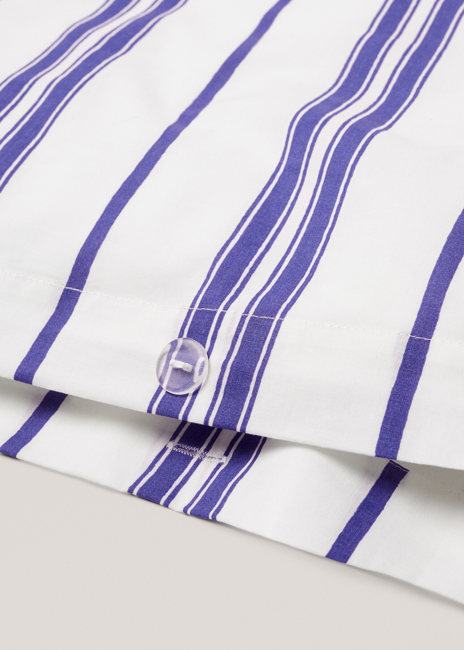 Duvet cover with striped design 150cm - Details of the article 1