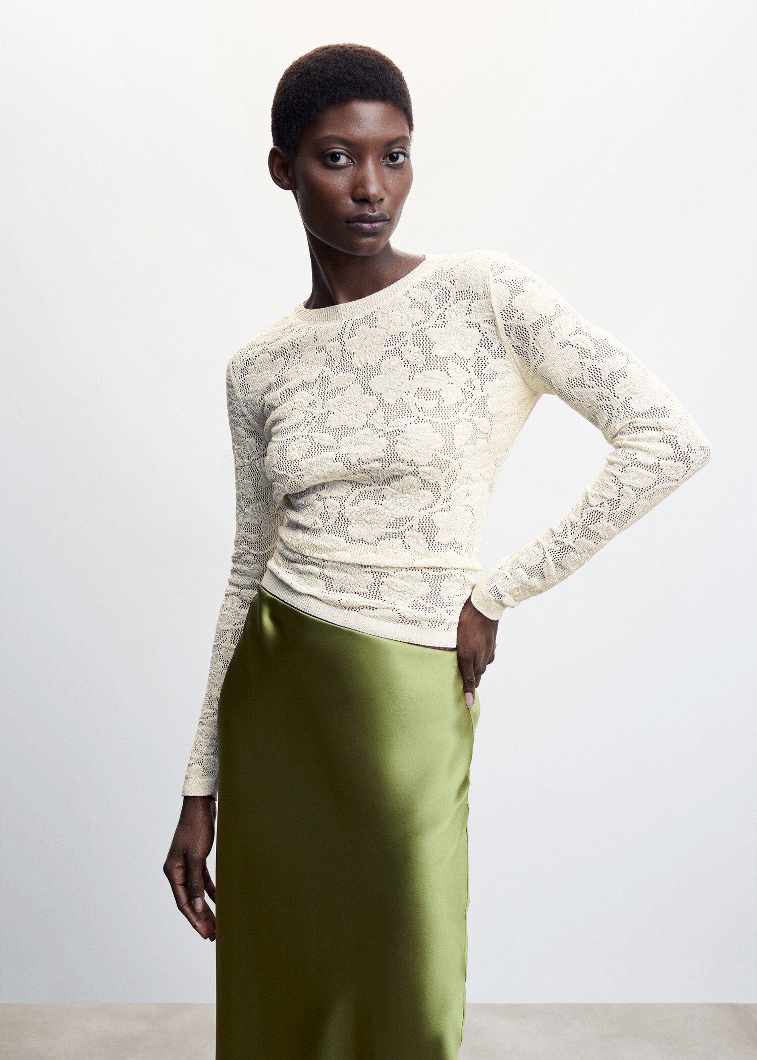 Floral openwork knitted top - Medium plane
