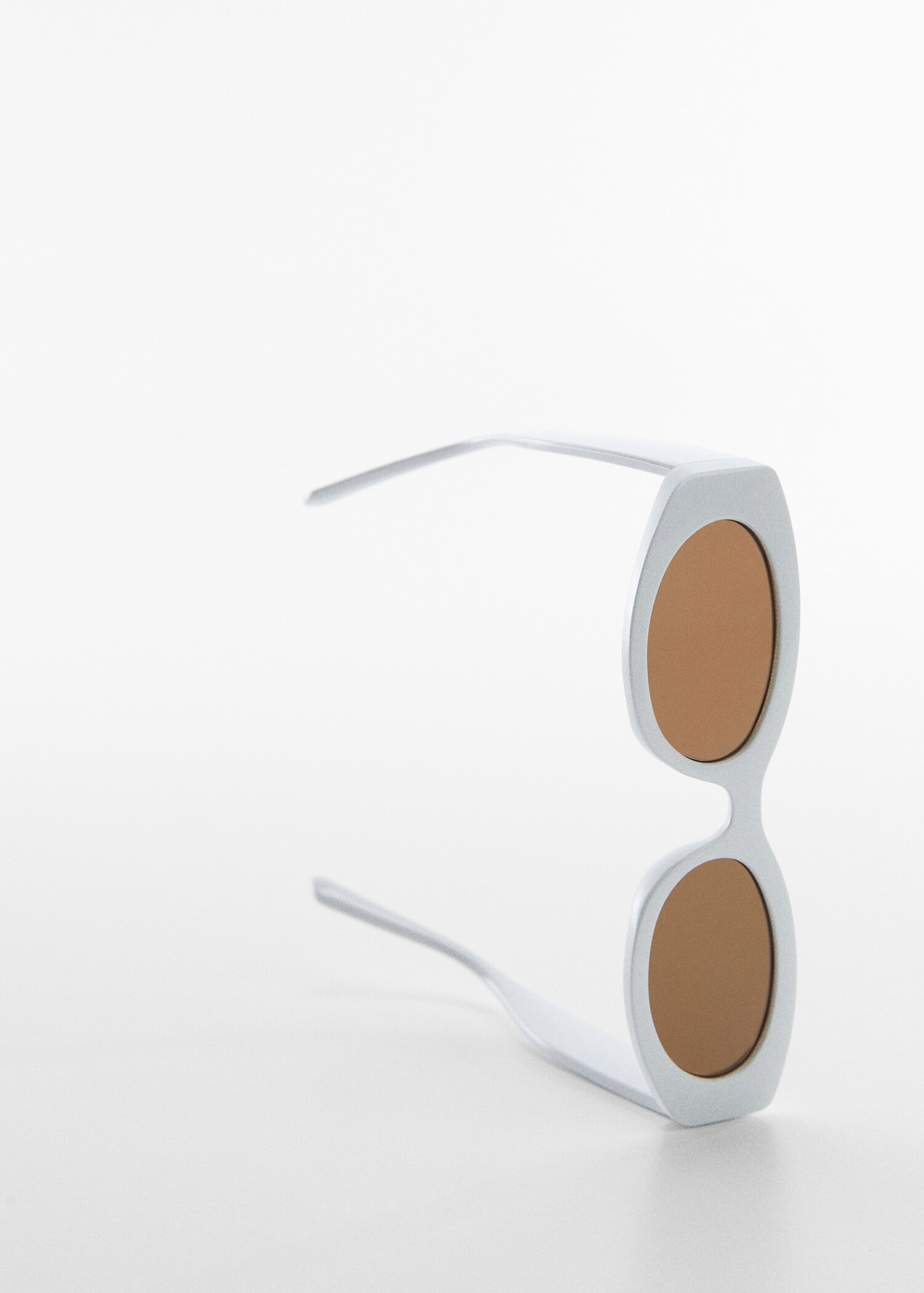 Oval sunglasses - Details of the article 5