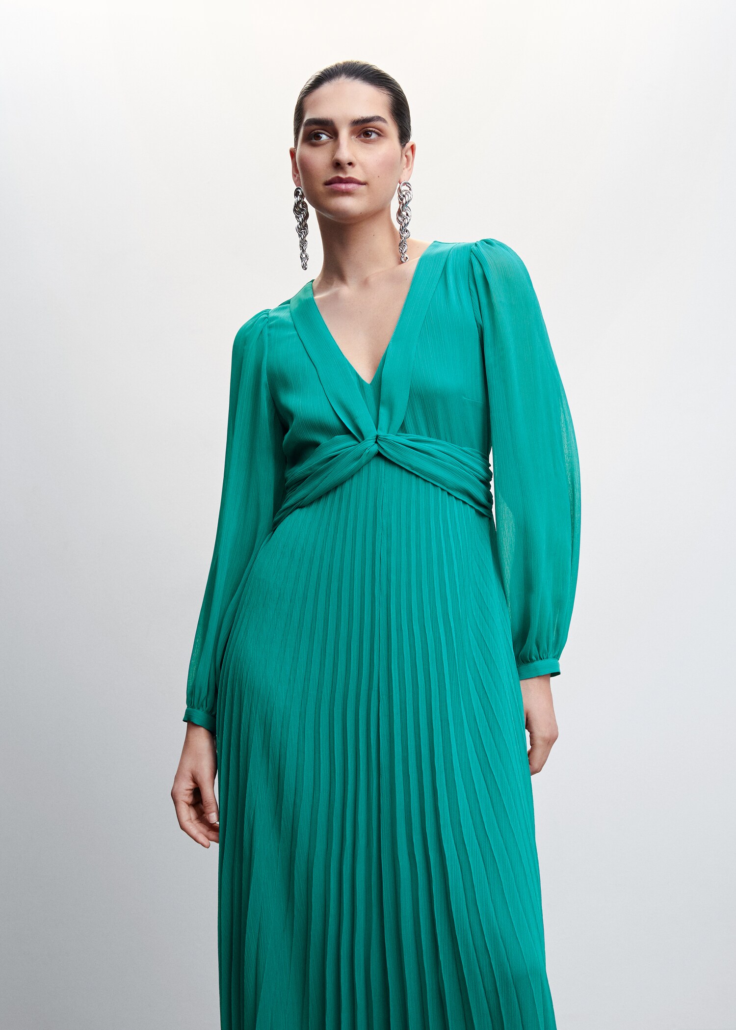 Vestido detalle plisado - Plano medio