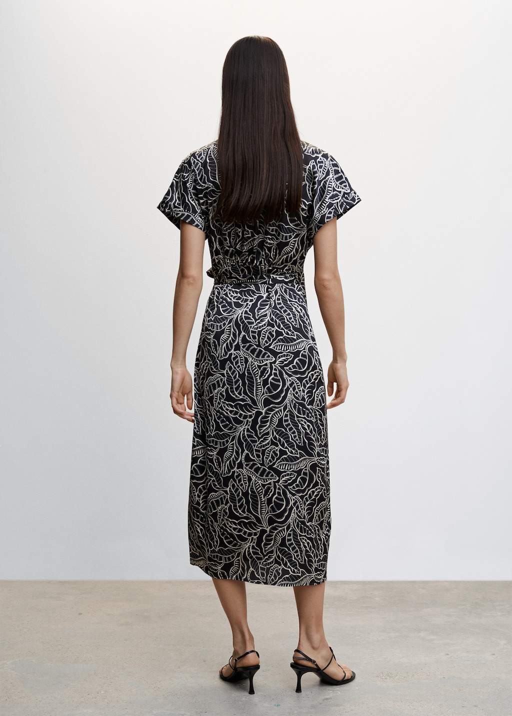Print wrap dress - image 3