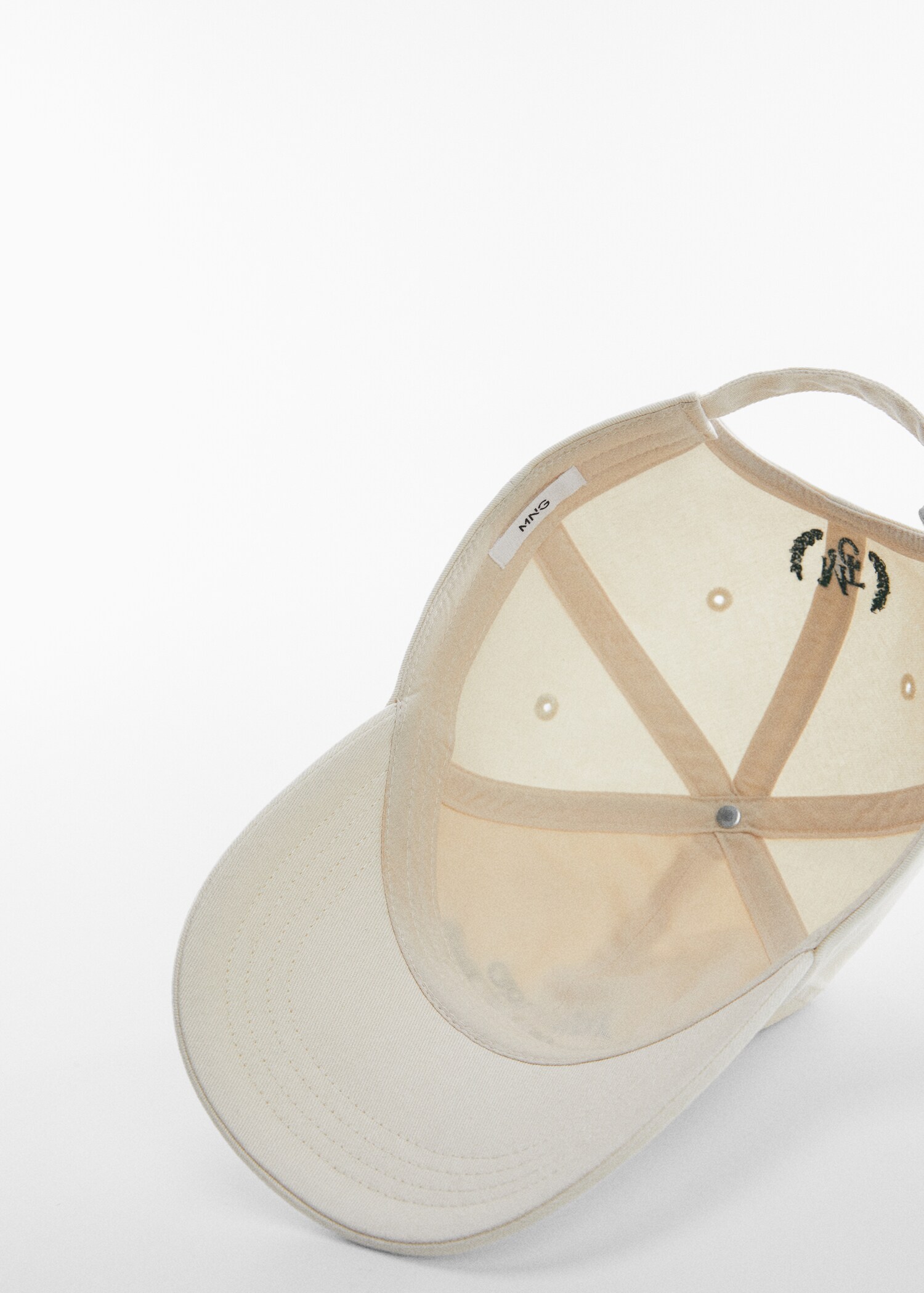 Embroidered detail cap - Details of the article 2