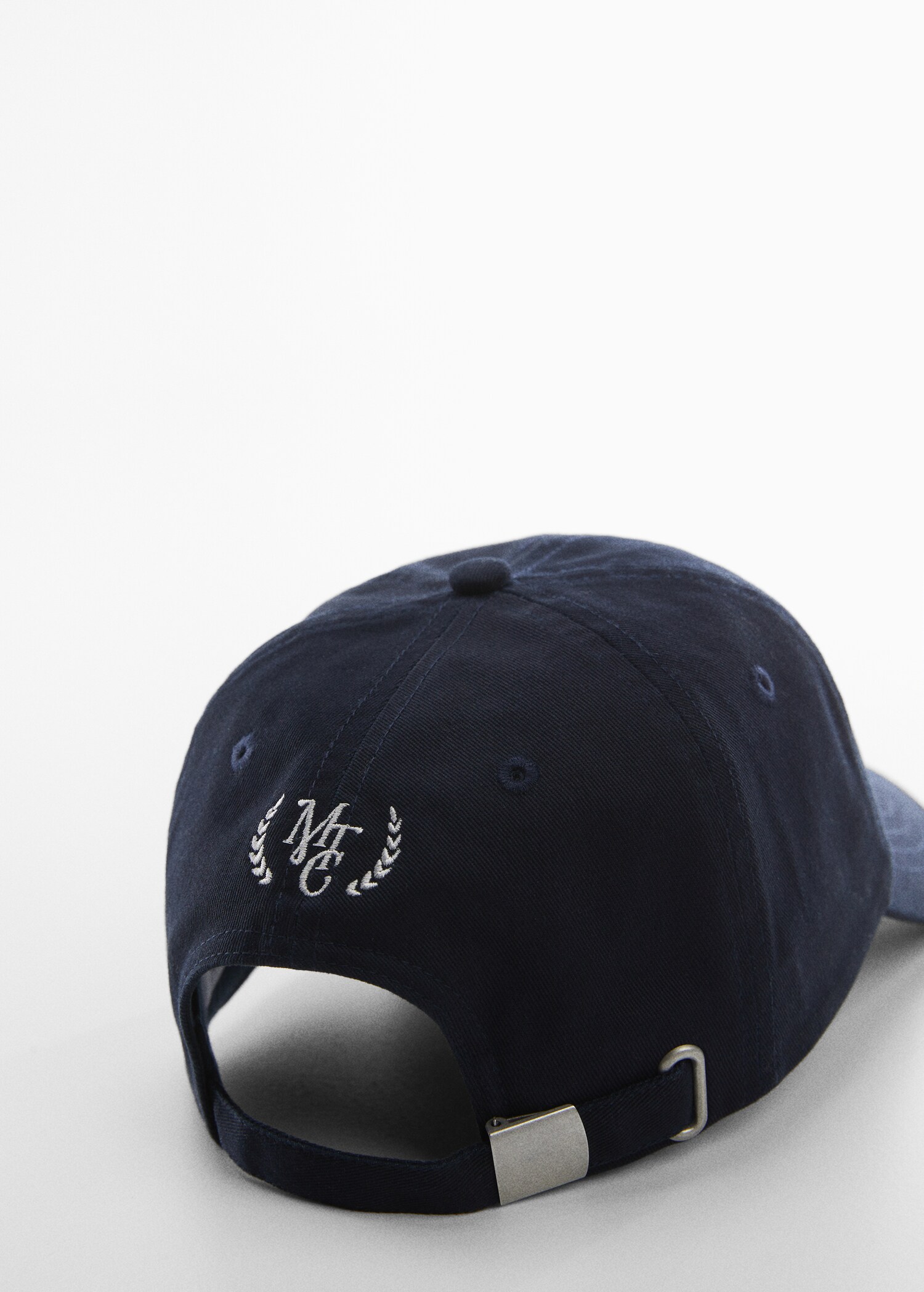 Embroidered detail cap - Details of the article 1