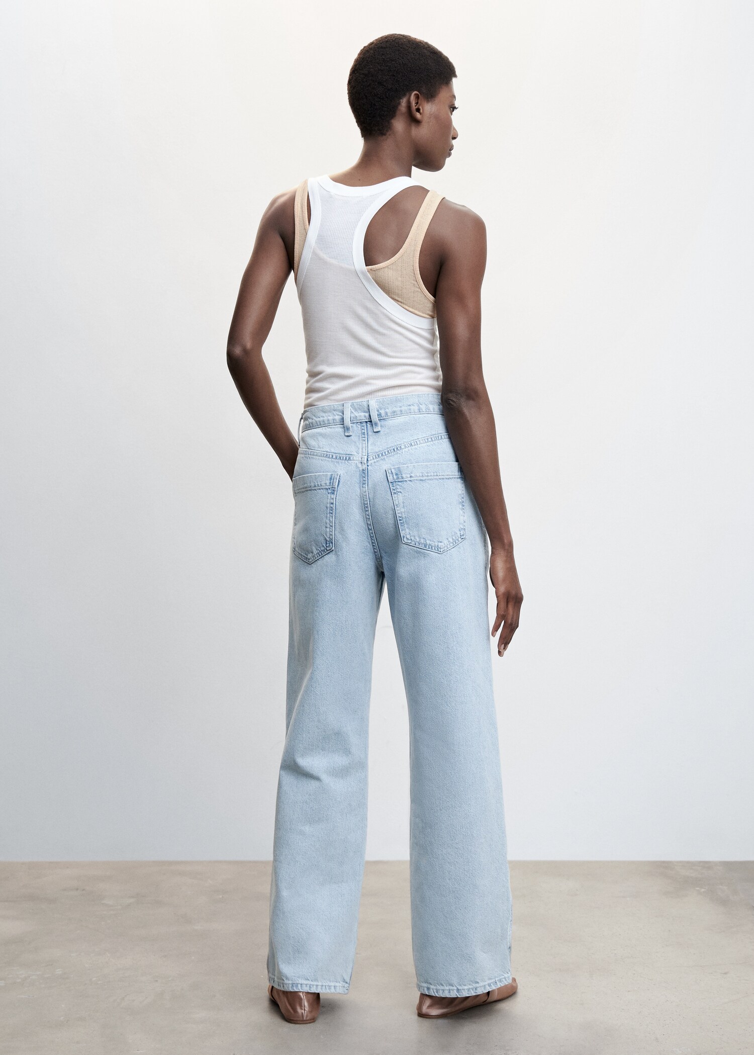 Wideleg mid-rise jeans - Reverse of the article