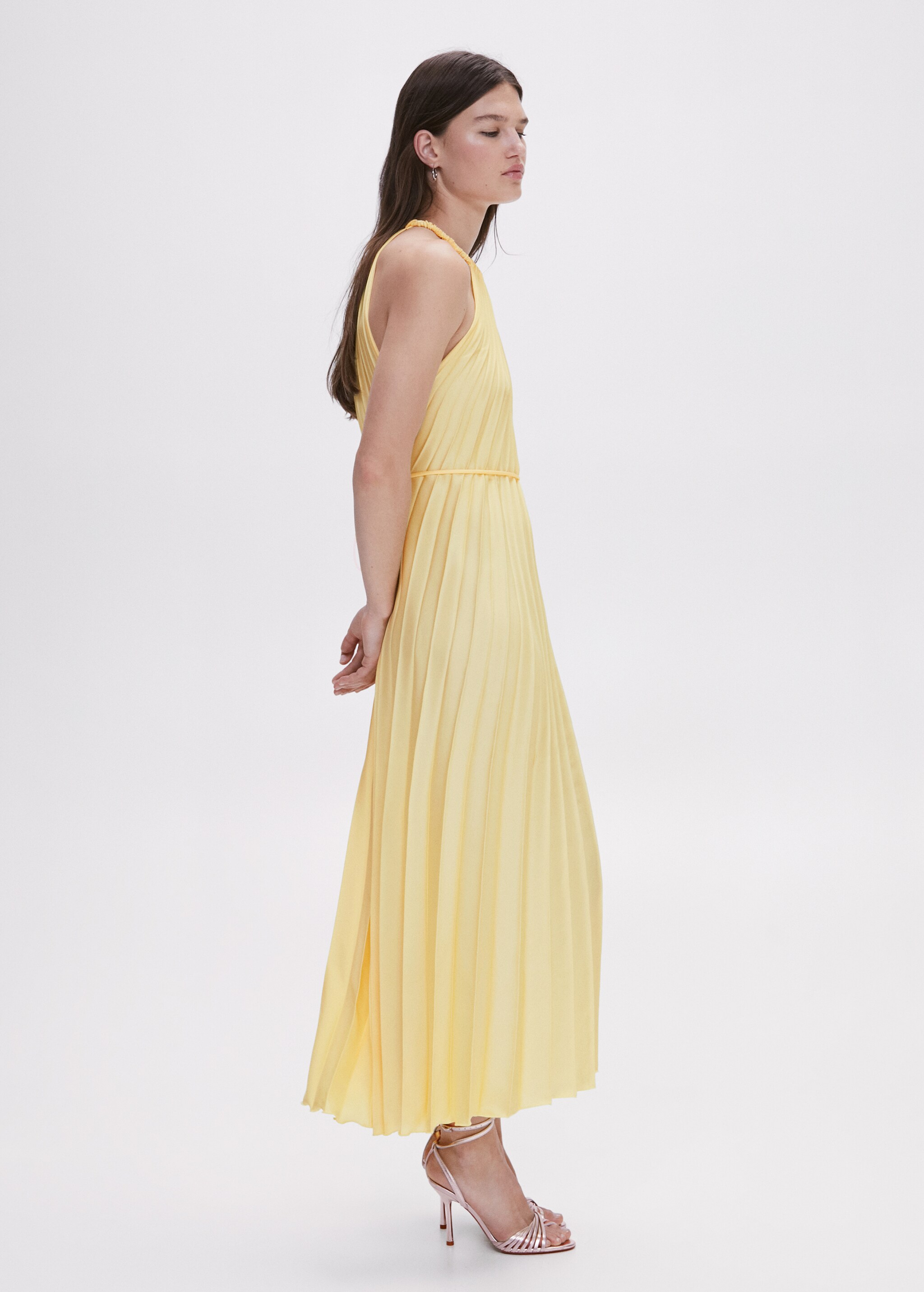 Pleated halter neck dress - Details of the article 4