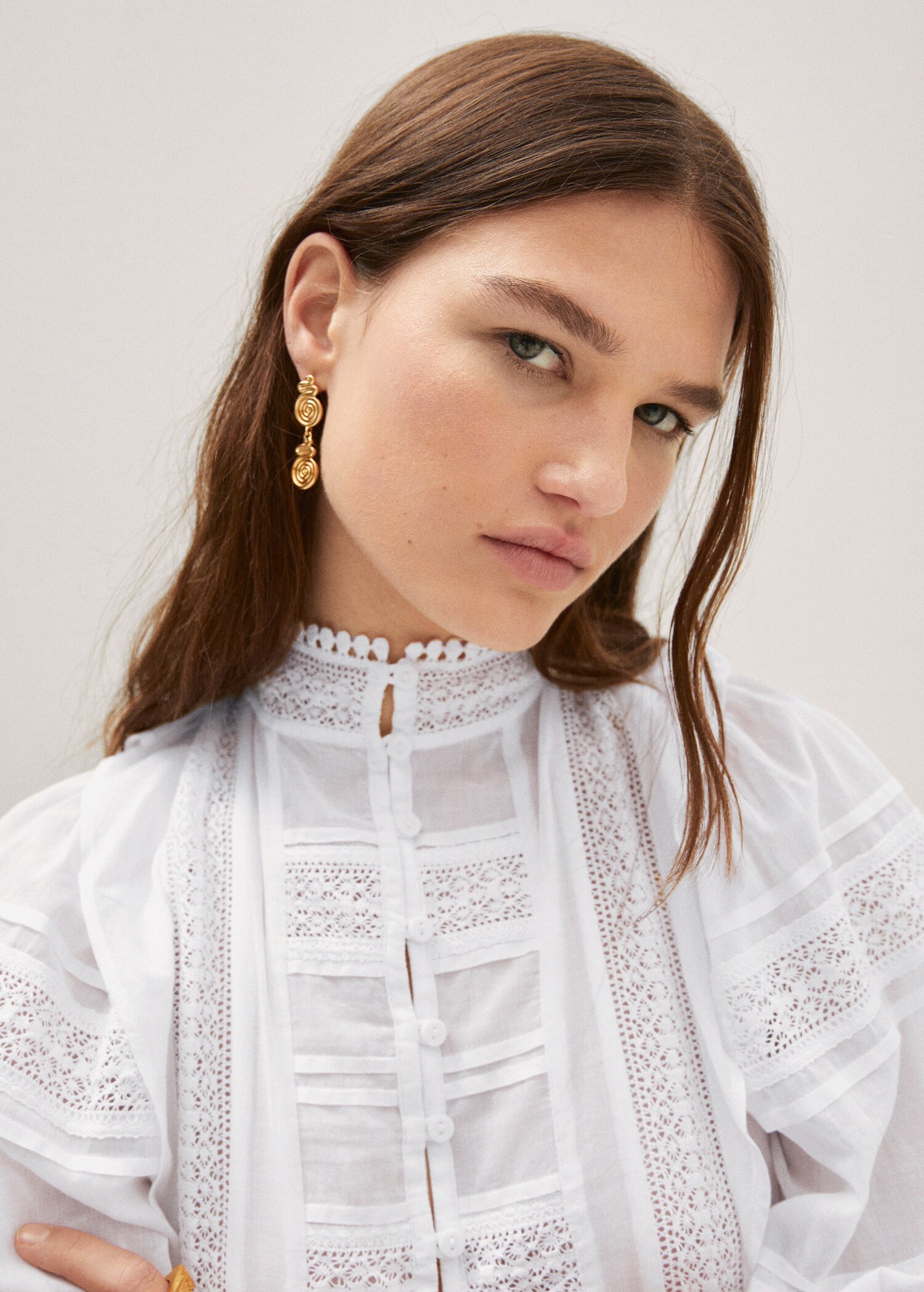 Puff-sleeved embroidered dress - Details of the article 6