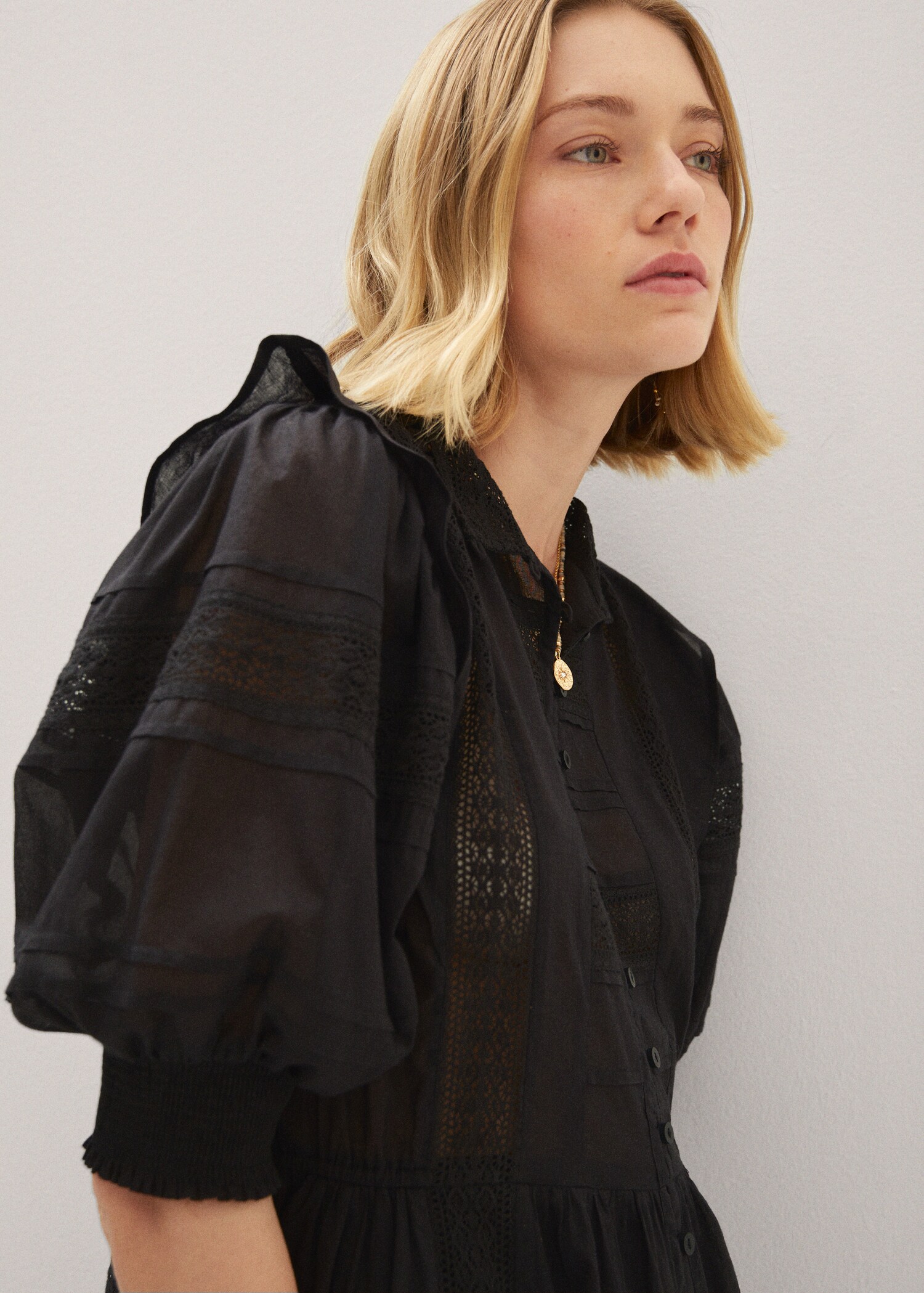 Puff-sleeved embroidered dress - Details of the article 1