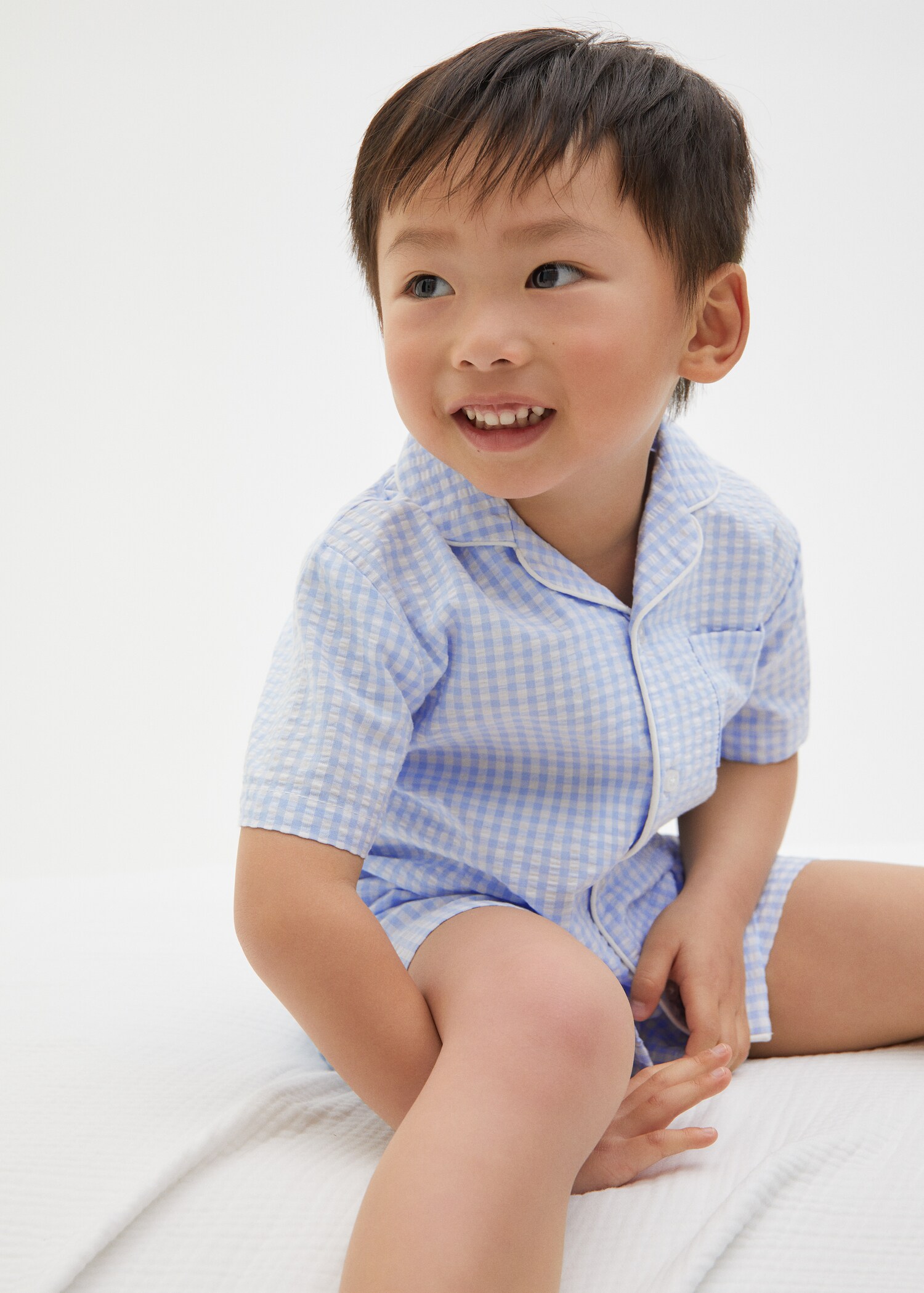 Checked cotton pyjamas - Details of the article 5