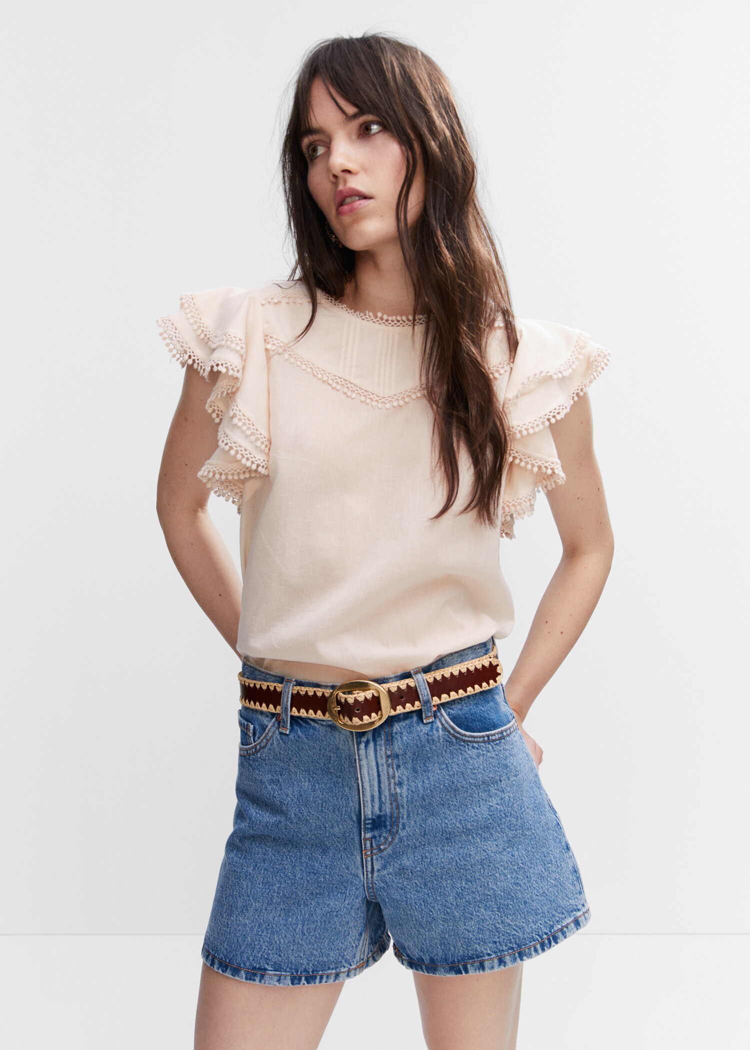 Blusa volantes bordados - Plano medio