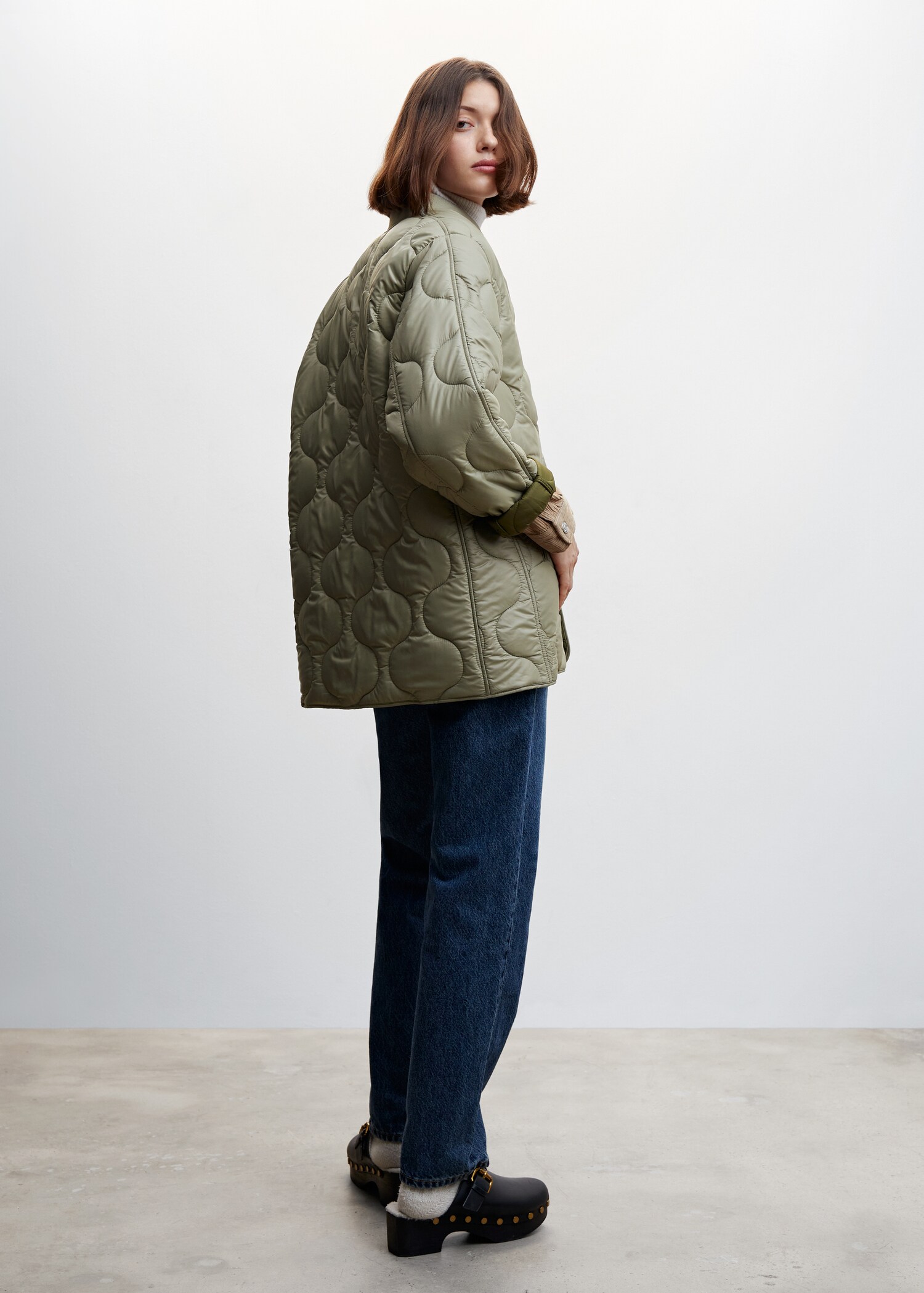 Lightweight quilted anorak - Reverse of the article