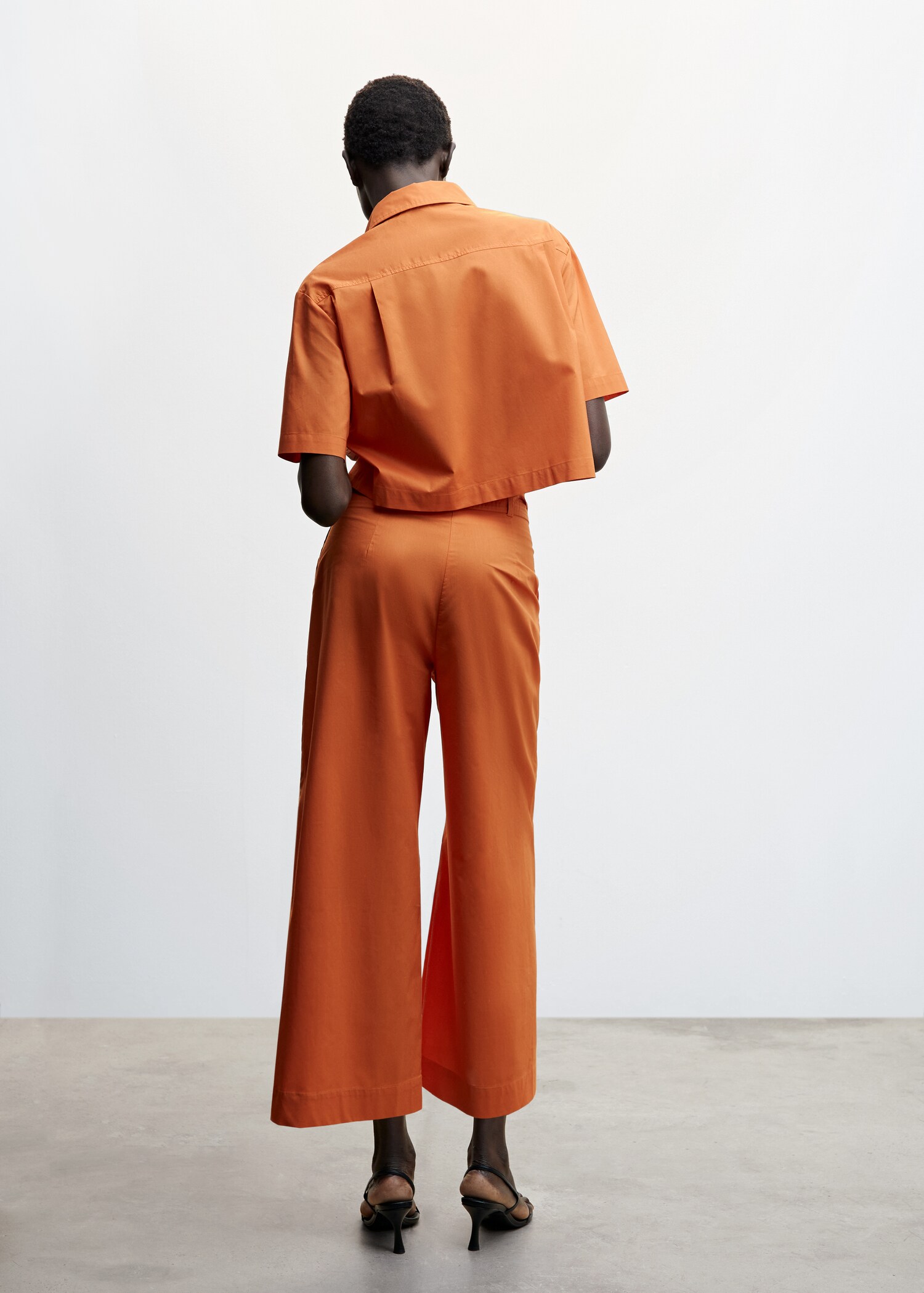 Pantalón culotte pinzas - Reverso del artículo