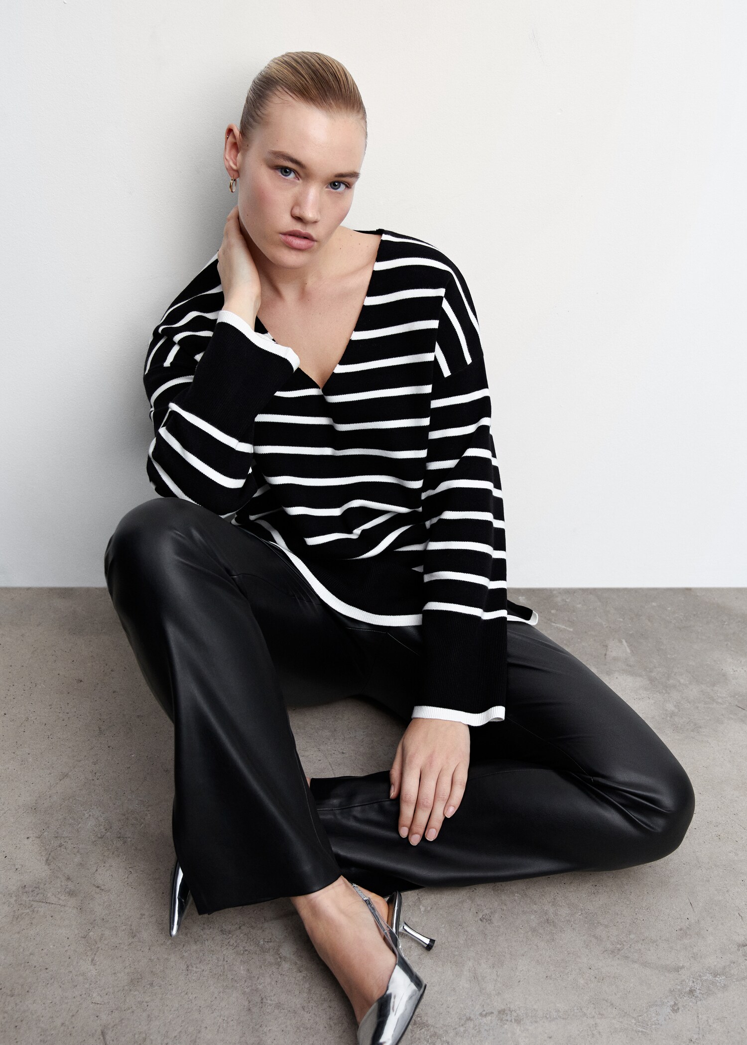 Oversized striped sweater - Details of the article 4